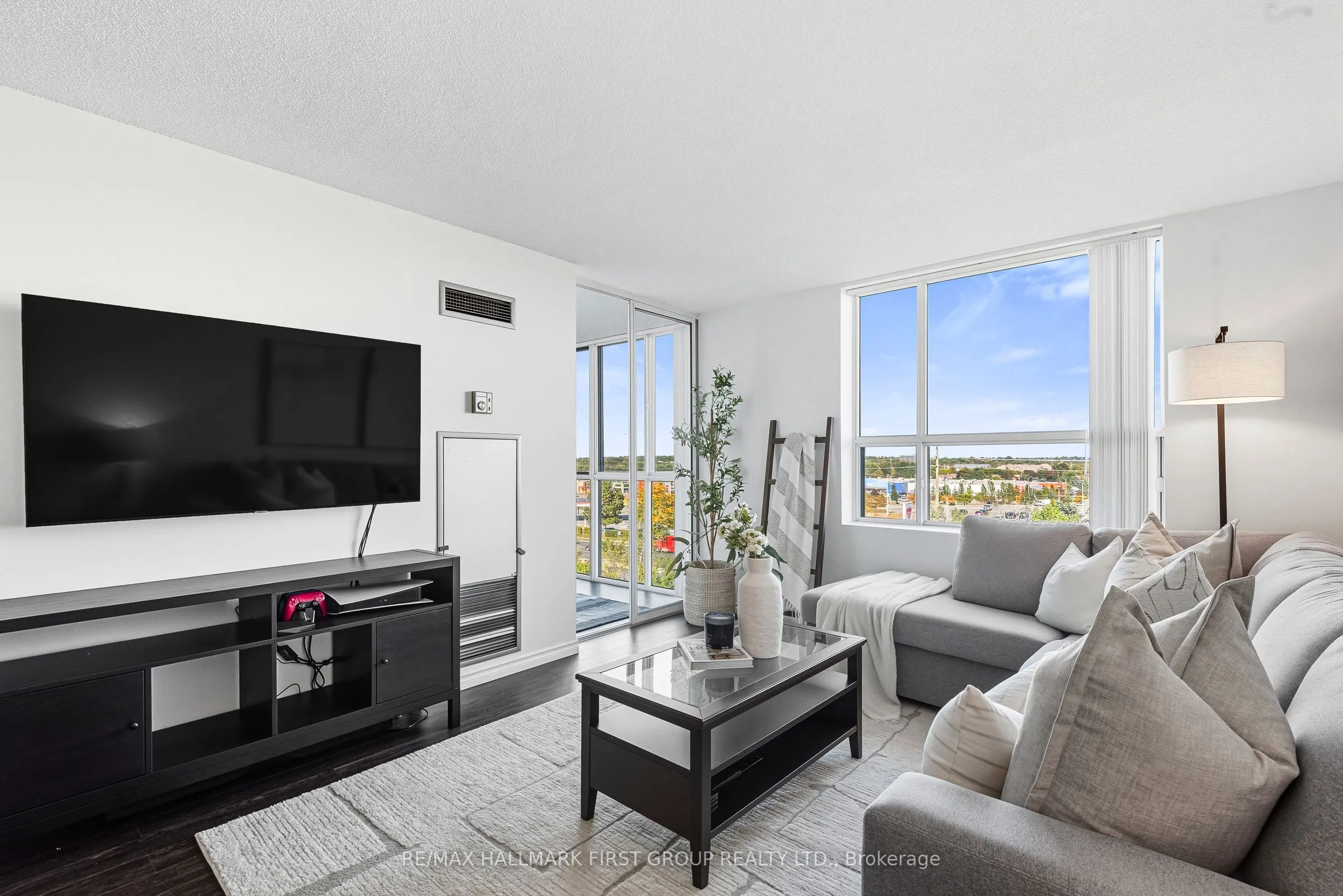 1665 Pickering Parkway, #610