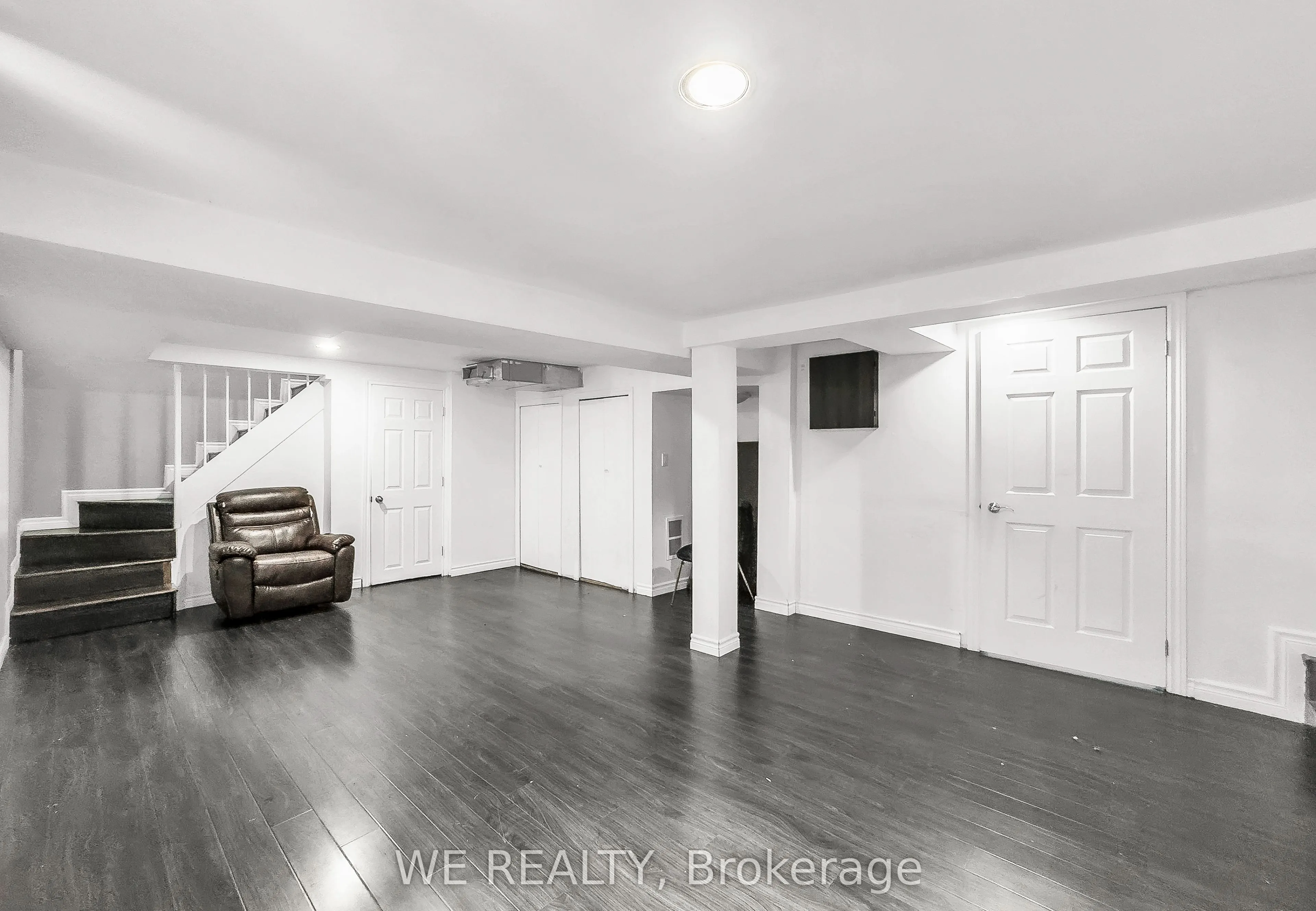 1484 Old Forest Road