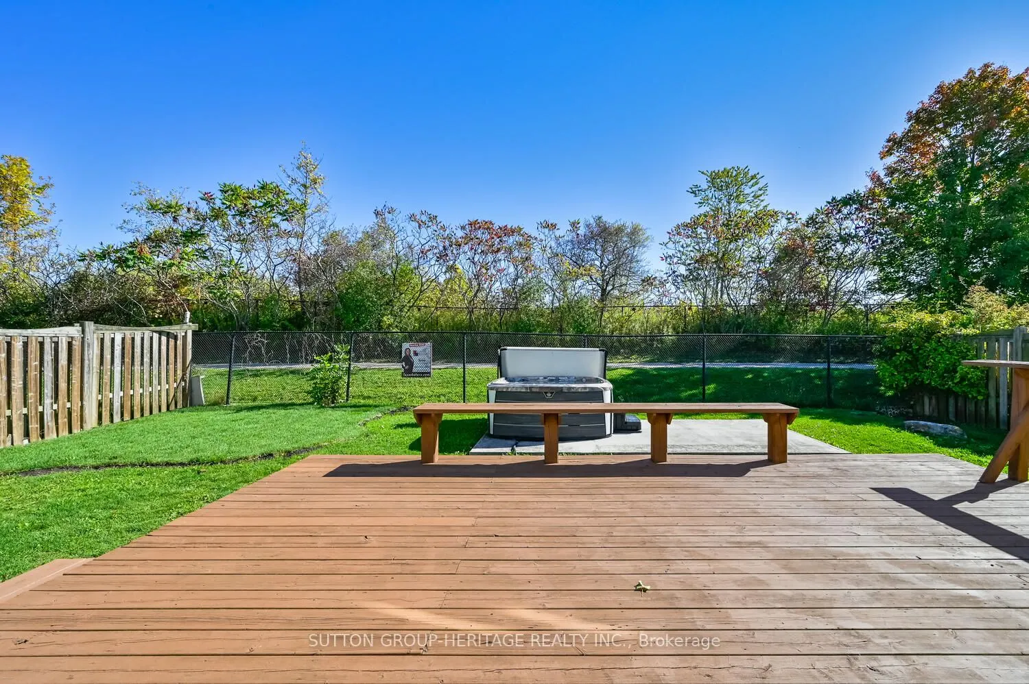 98 Hoile Drive