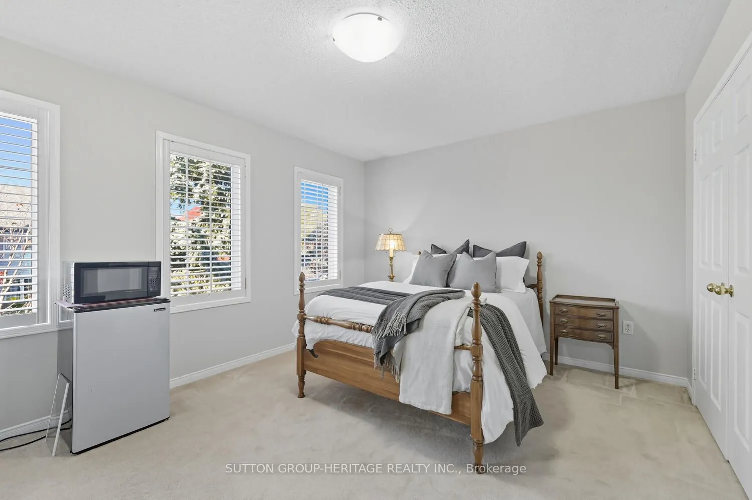 98 Hoile Drive