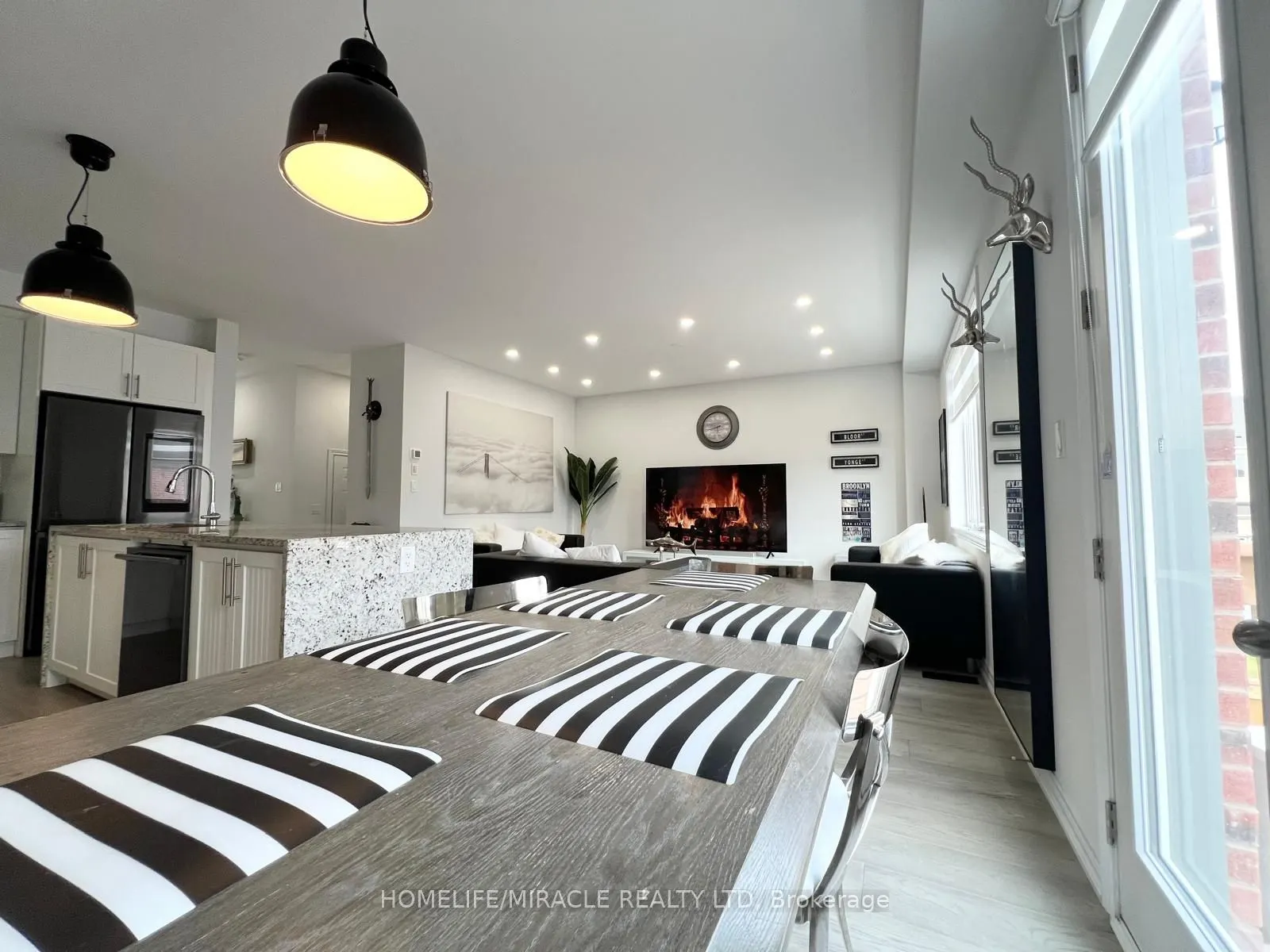 1017 Lockie Drive
