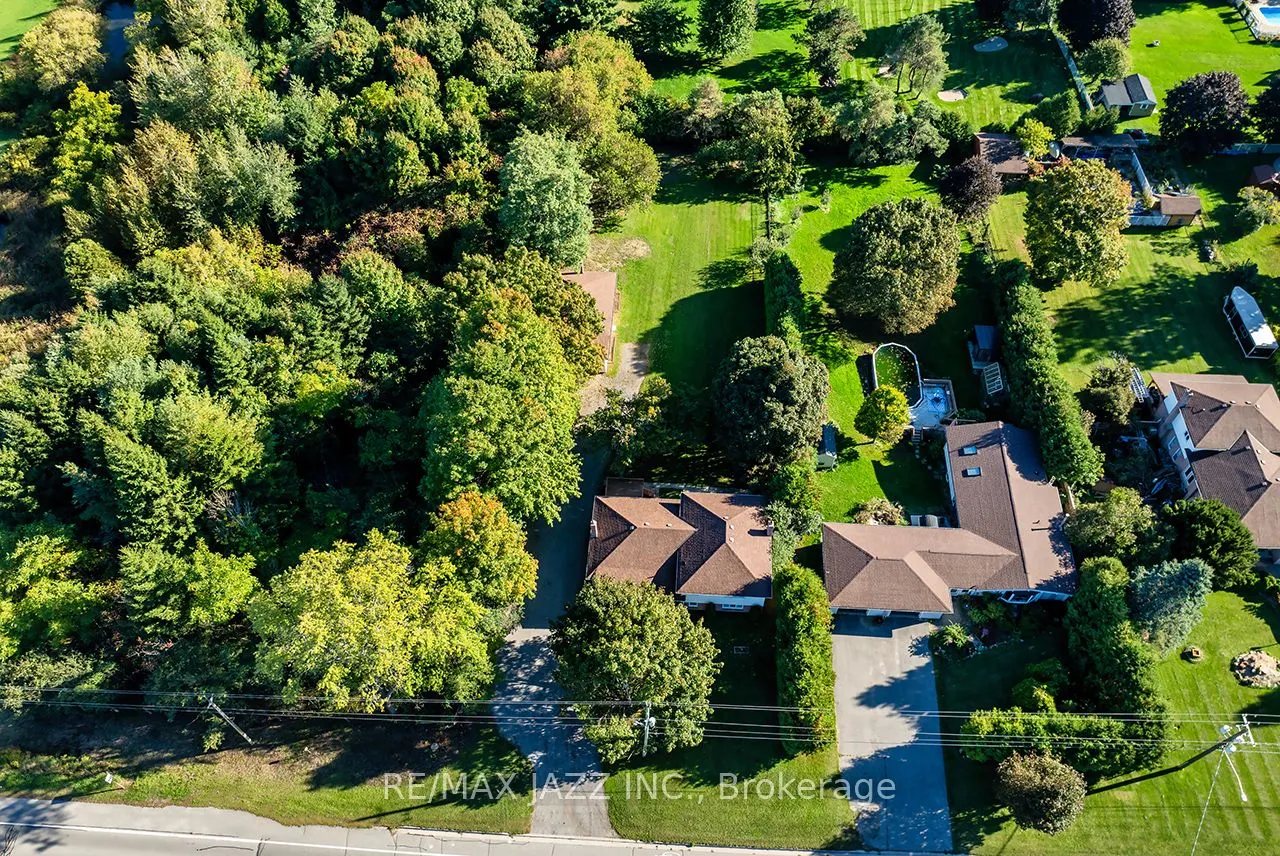 585 Myrtle Road W