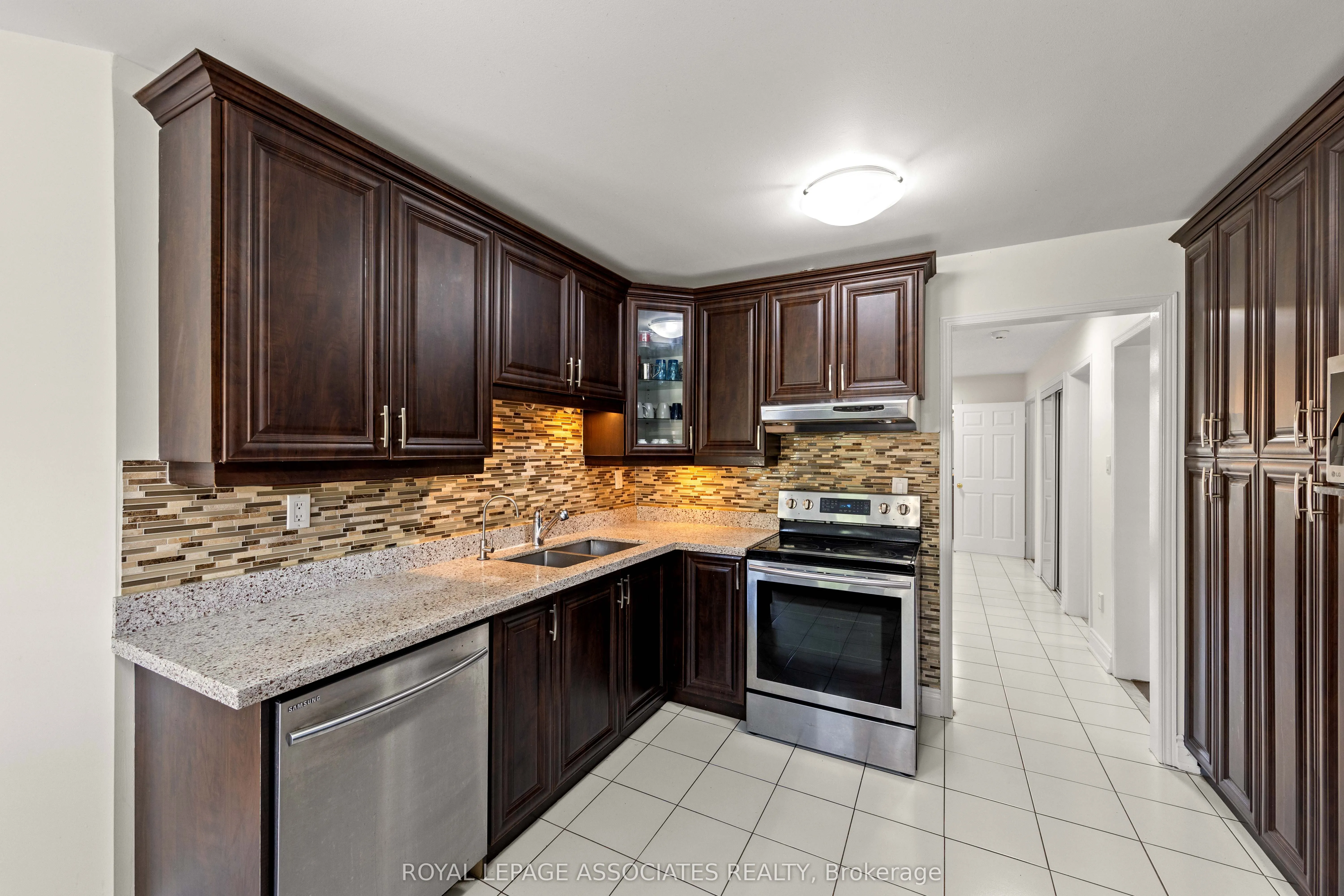 47 Whiteway Court