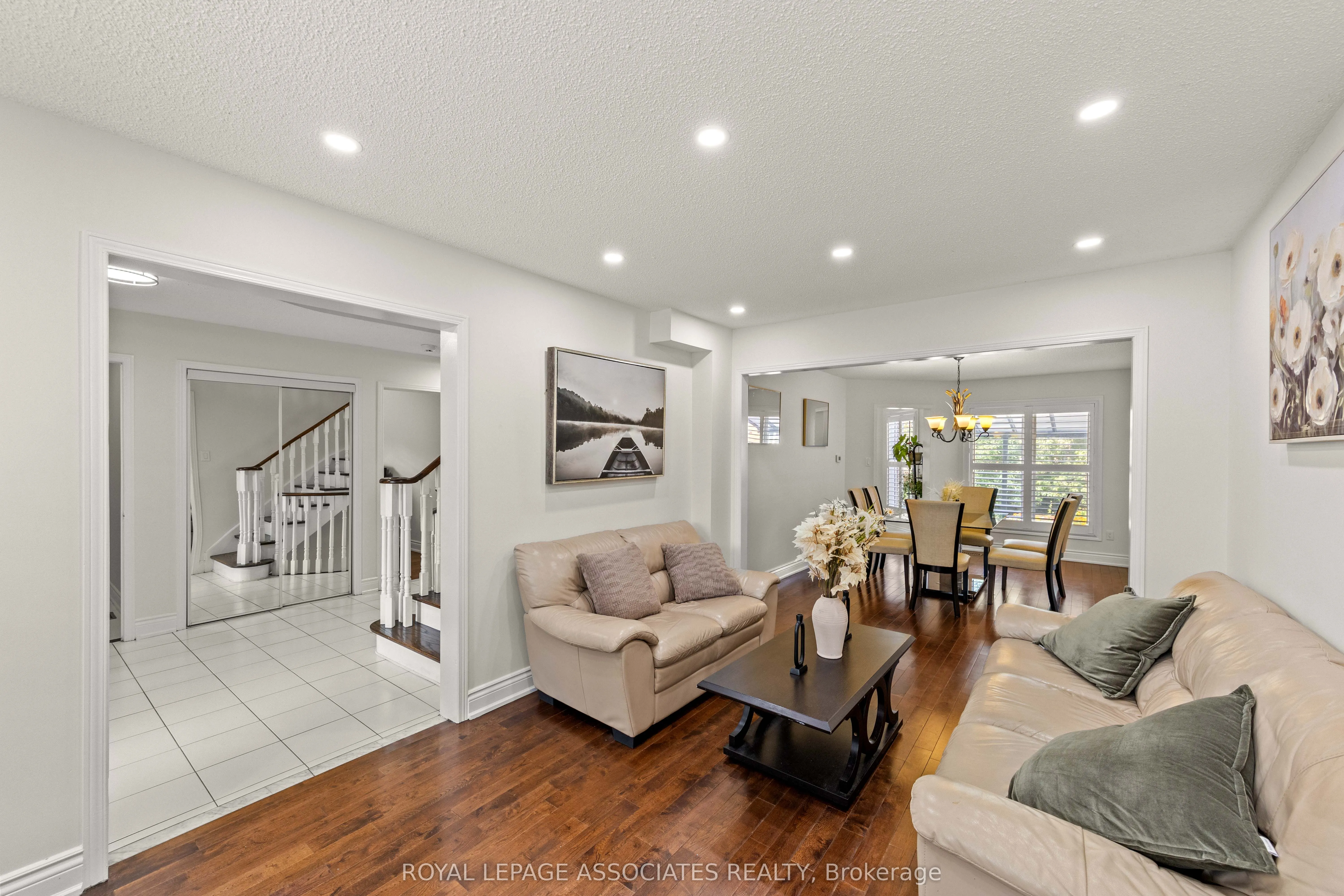 47 Whiteway Court