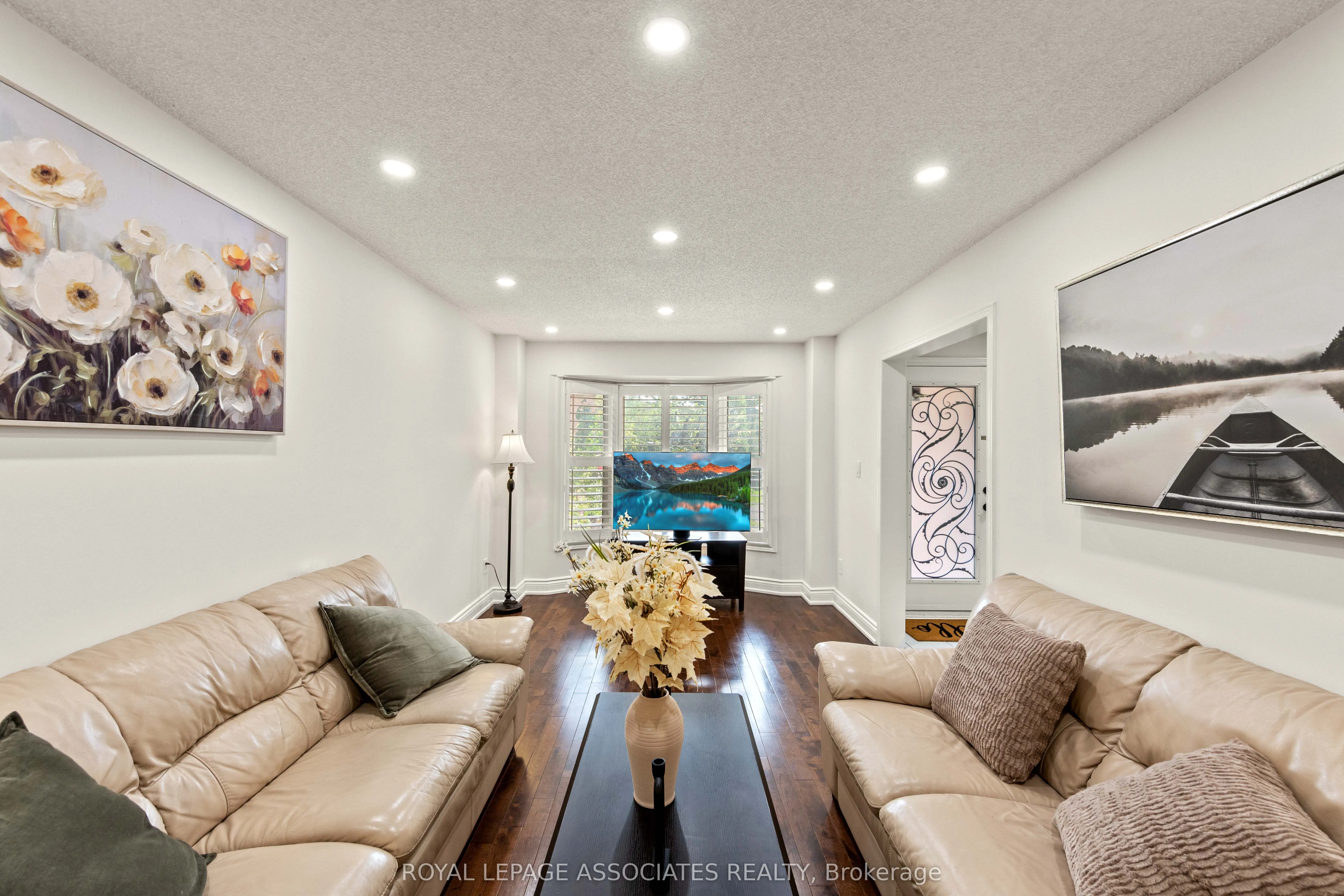 47 Whiteway Court