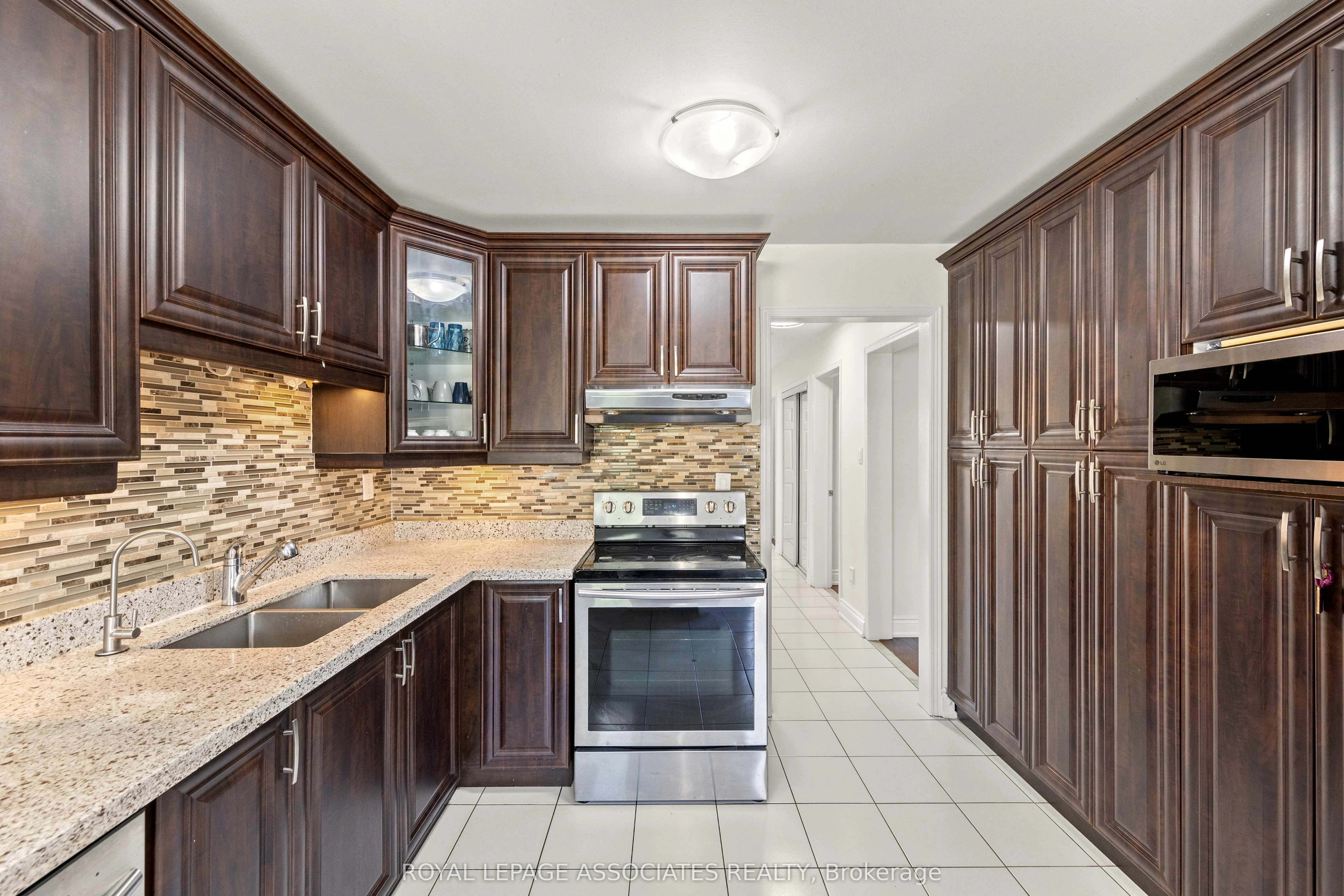 47 Whiteway Court