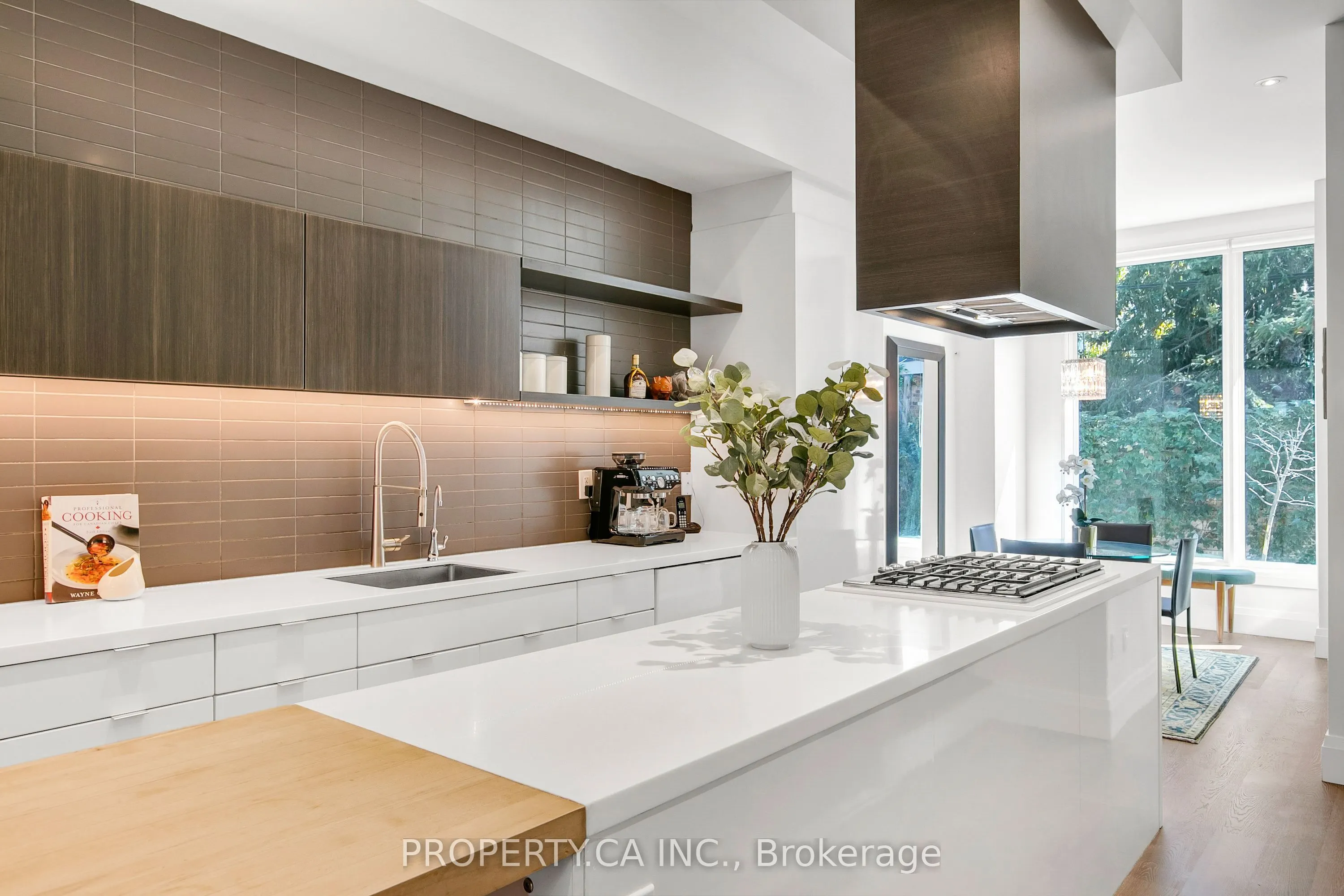 837 Broadview Avenue, #13