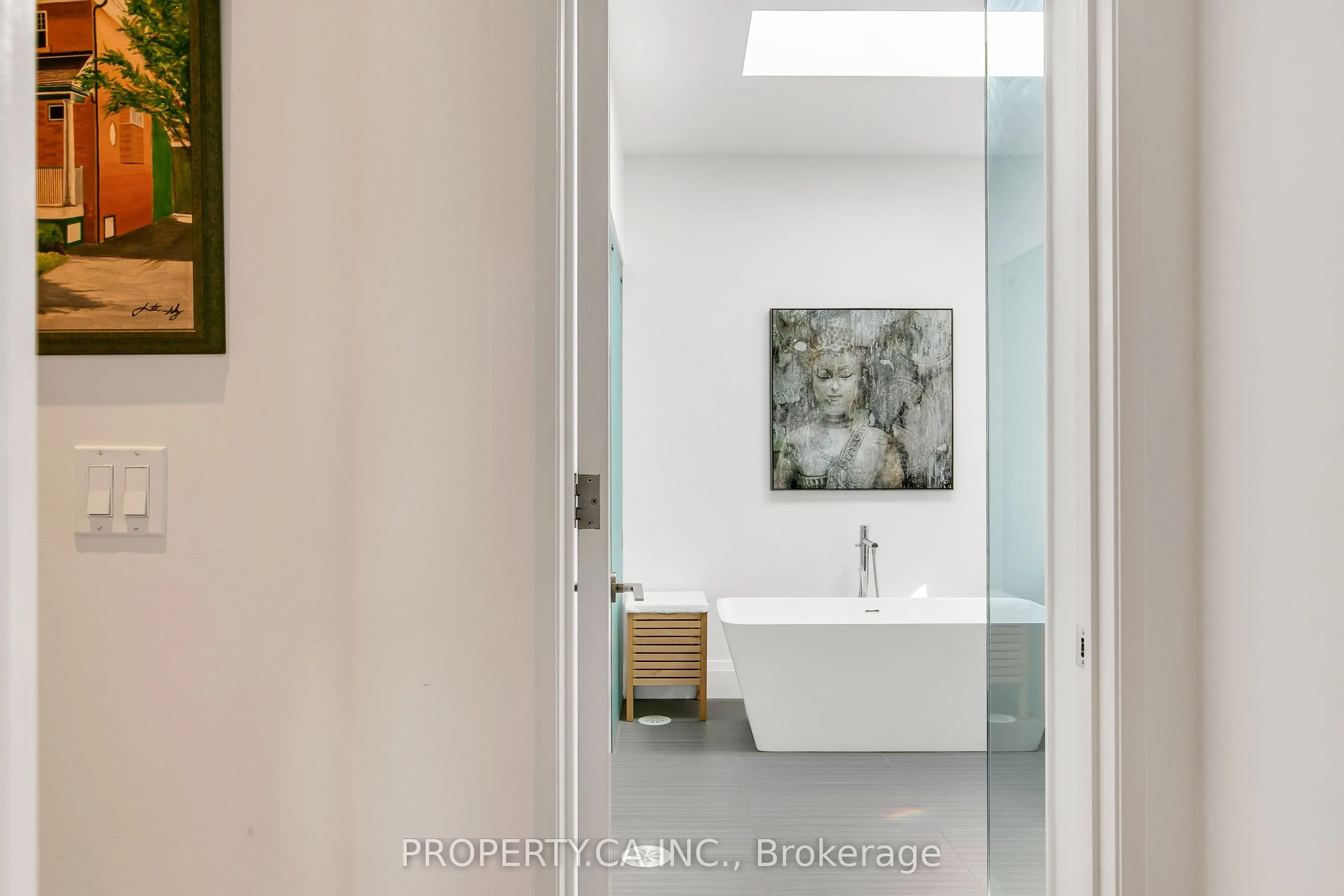 837 Broadview Avenue, #13