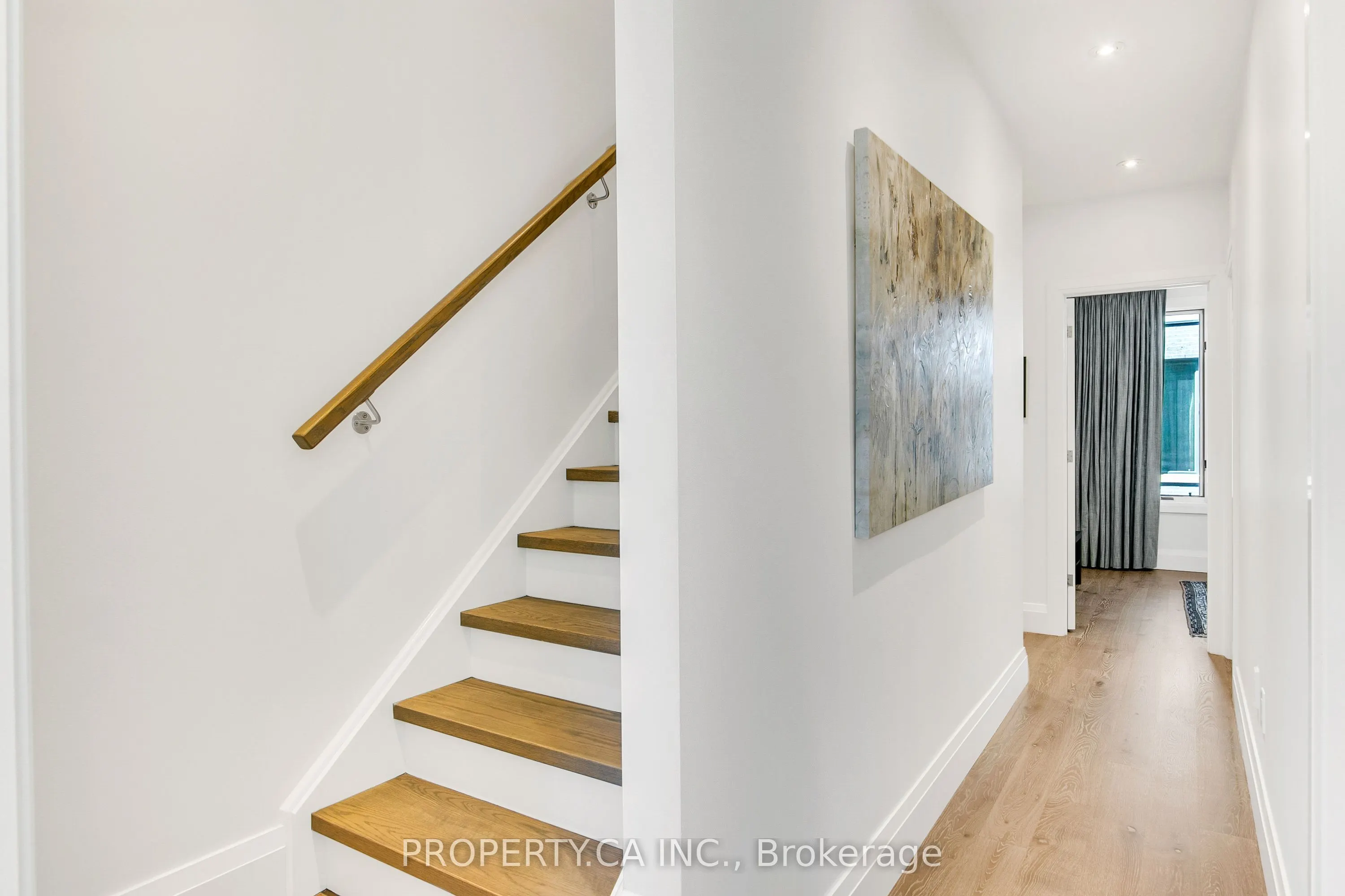 837 Broadview Avenue, #13