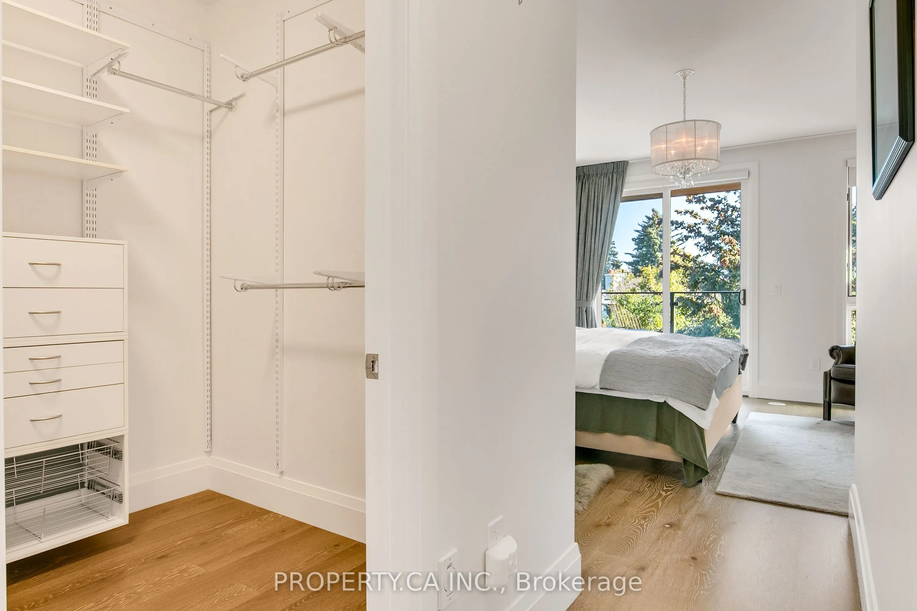 837 Broadview Avenue, #13