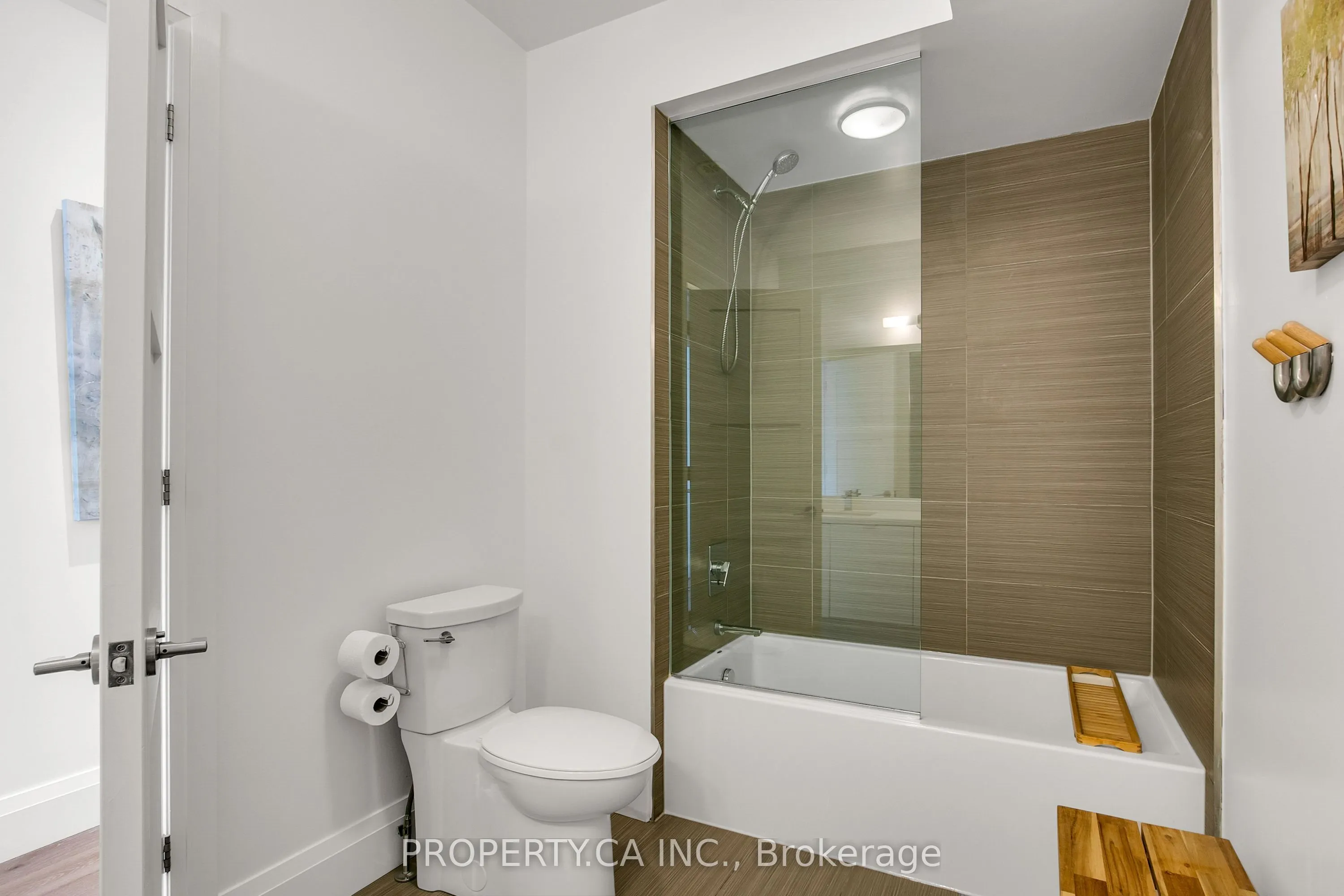 837 Broadview Avenue, #13