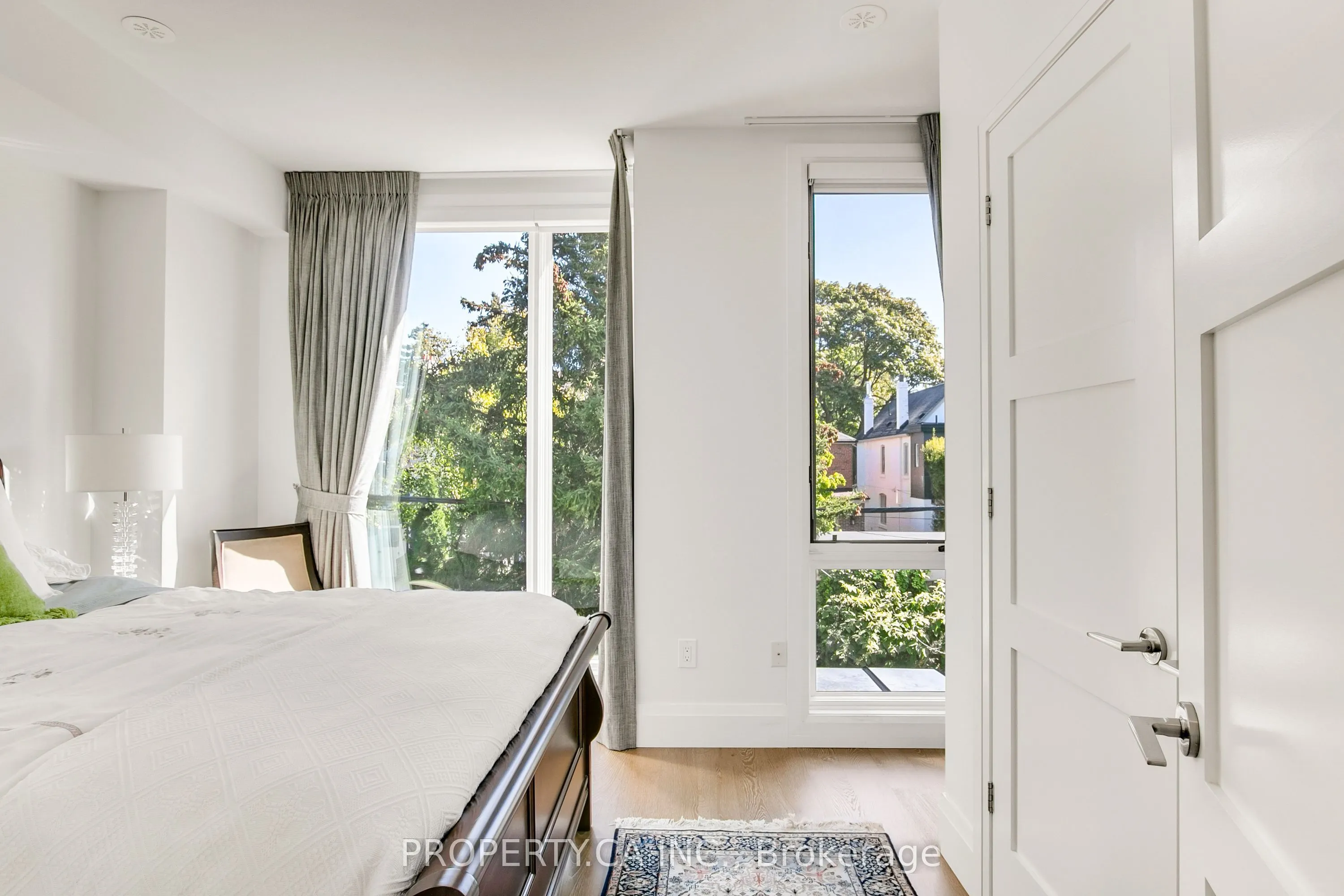 837 Broadview Avenue, #13
