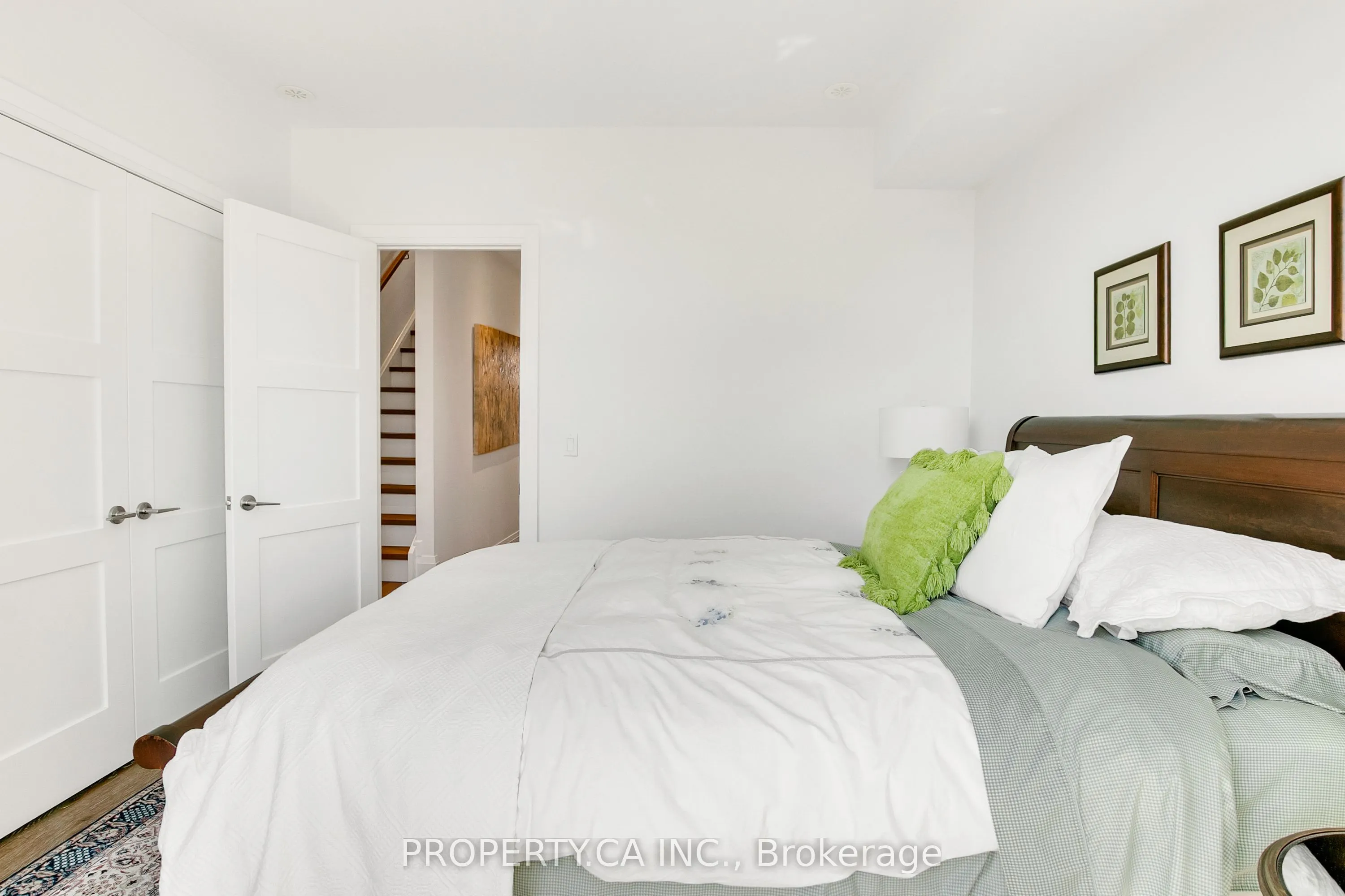 837 Broadview Avenue, #13