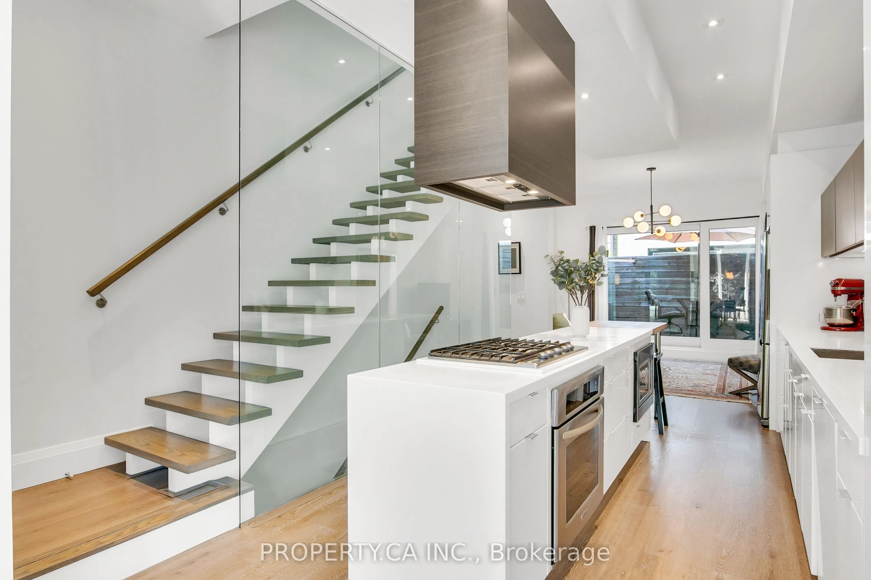 837 Broadview Avenue, #13