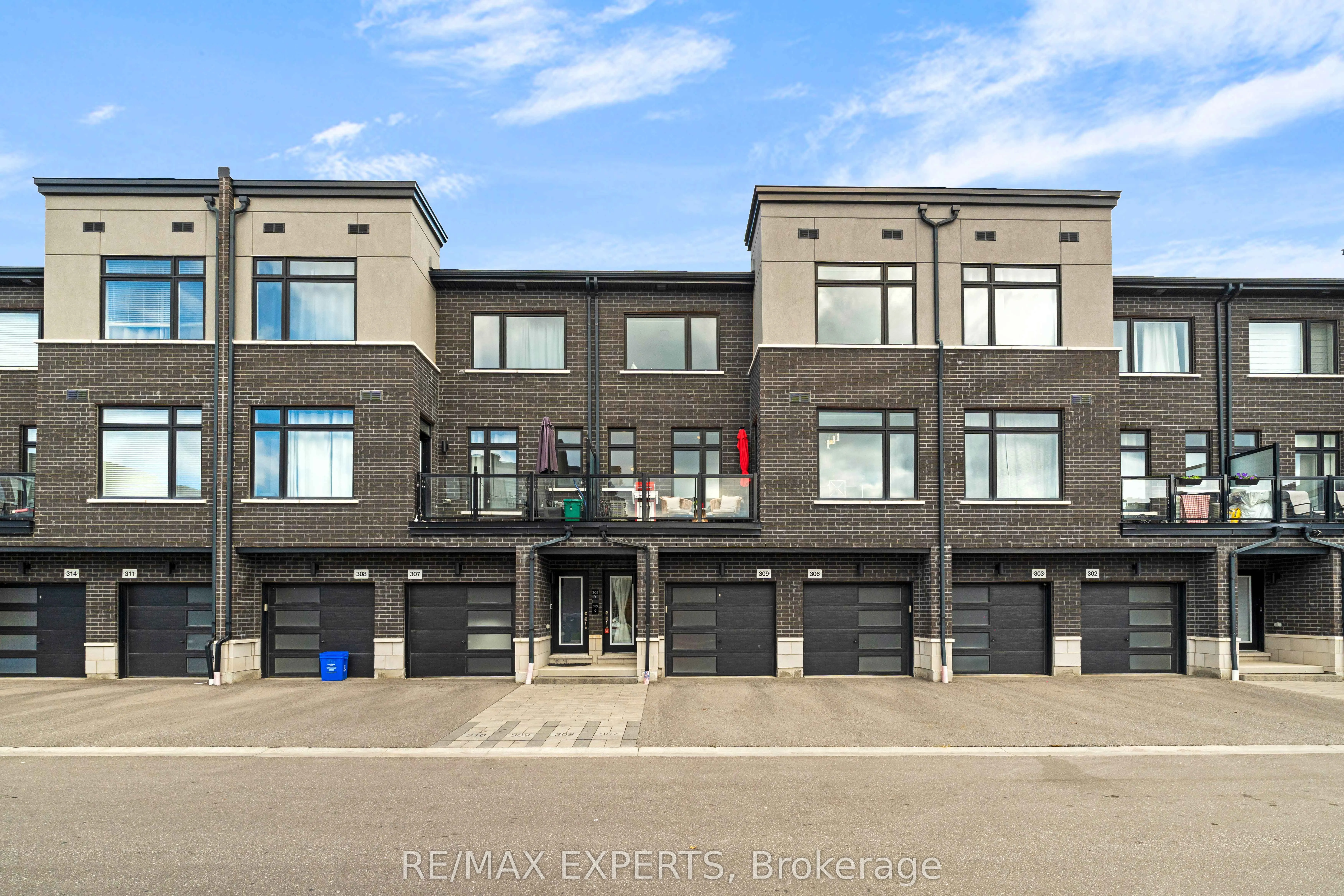 2550 Castlegate Crossing W, #309