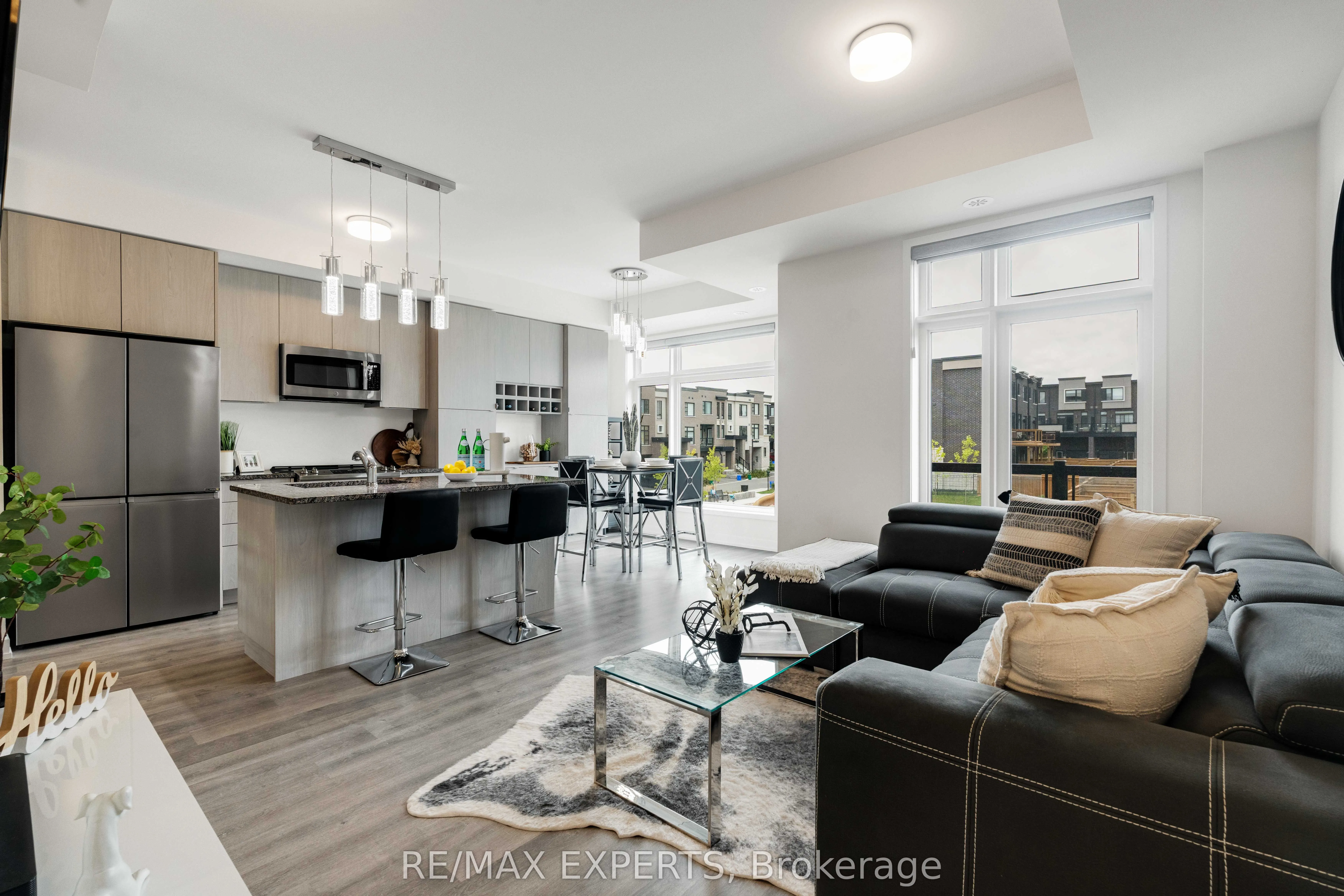 2550 Castlegate Crossing W, #309