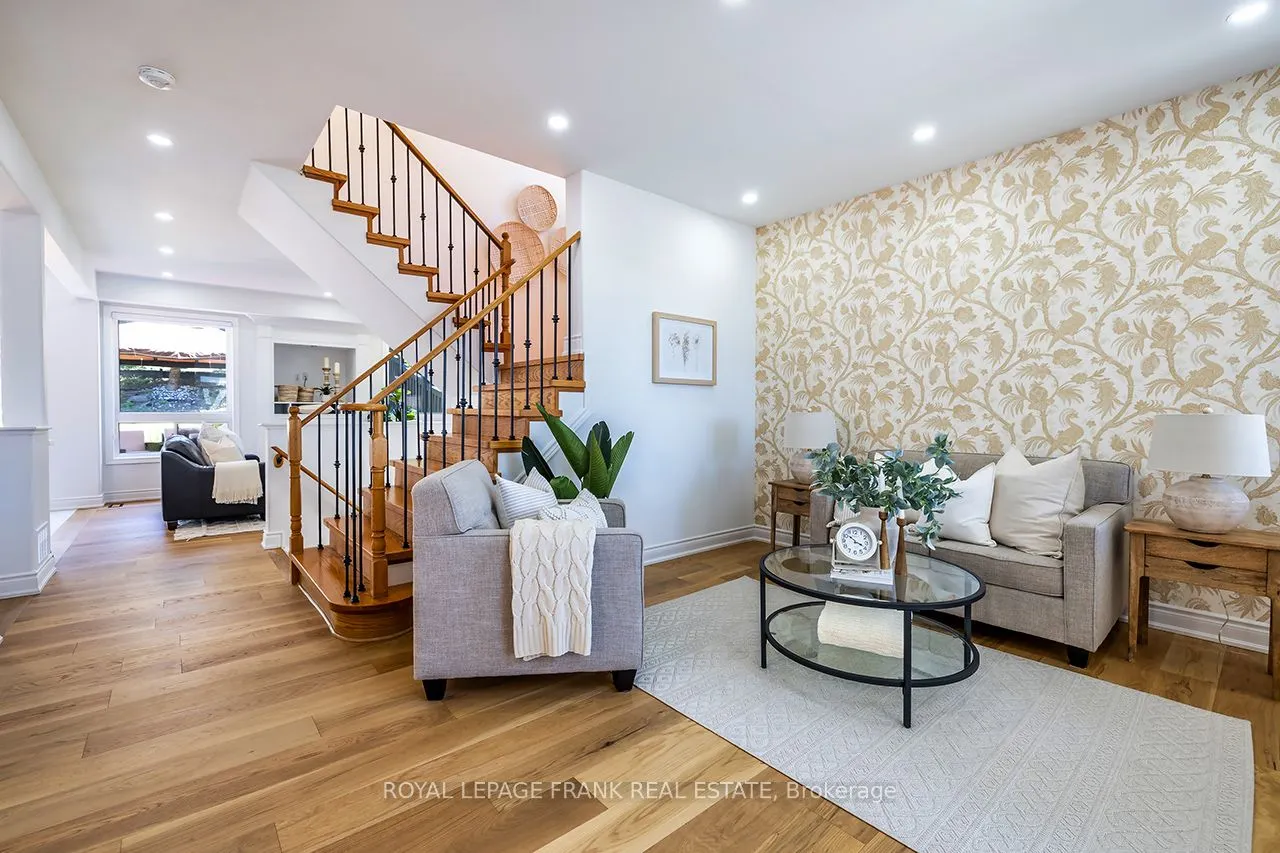 1533 Clearbrook Drive