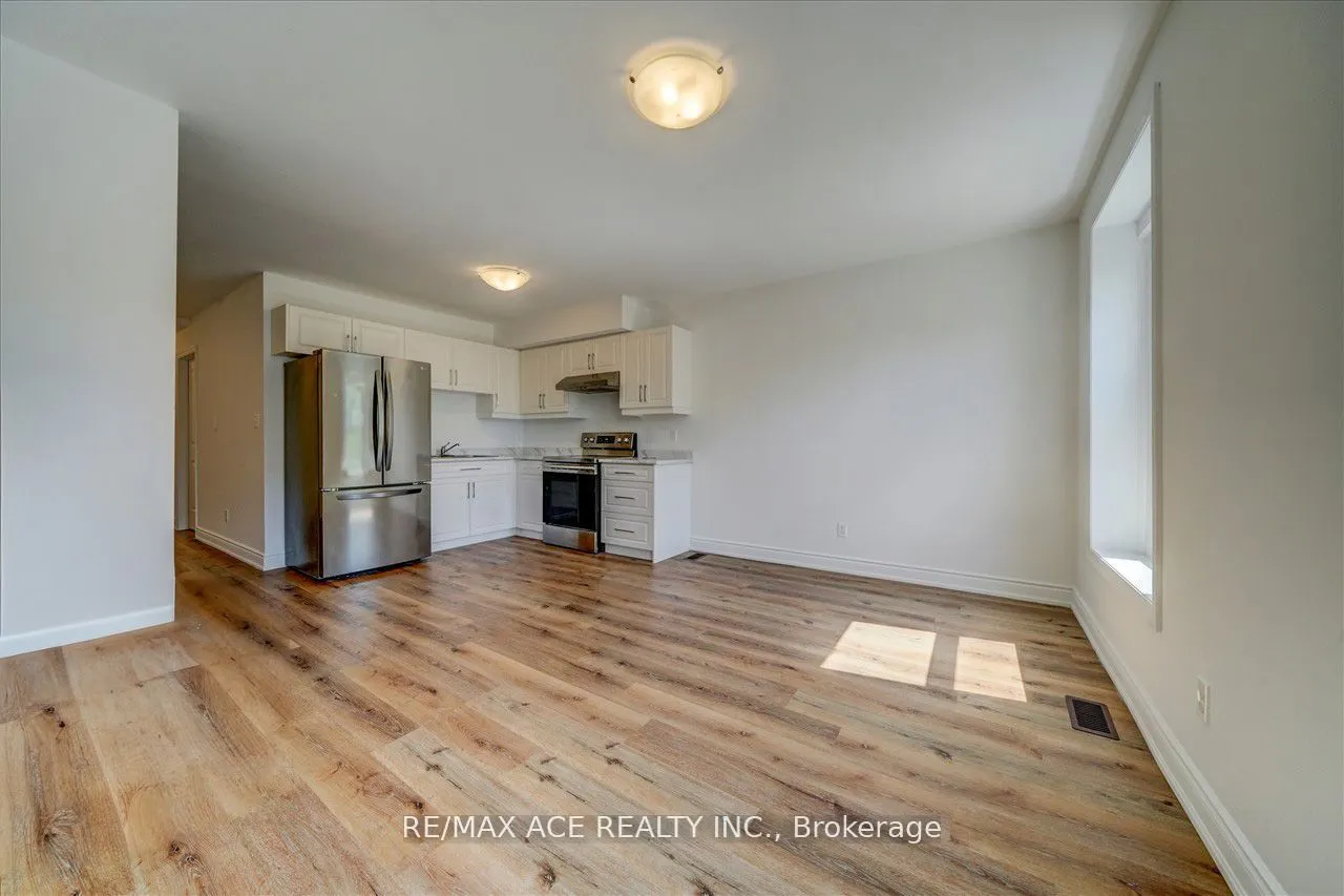 183 Munro Street, #Upper