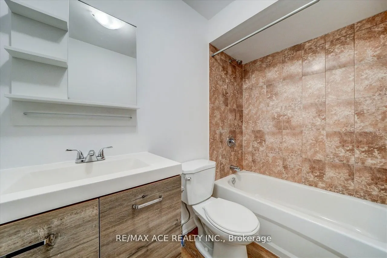183 Munro Street, #Upper