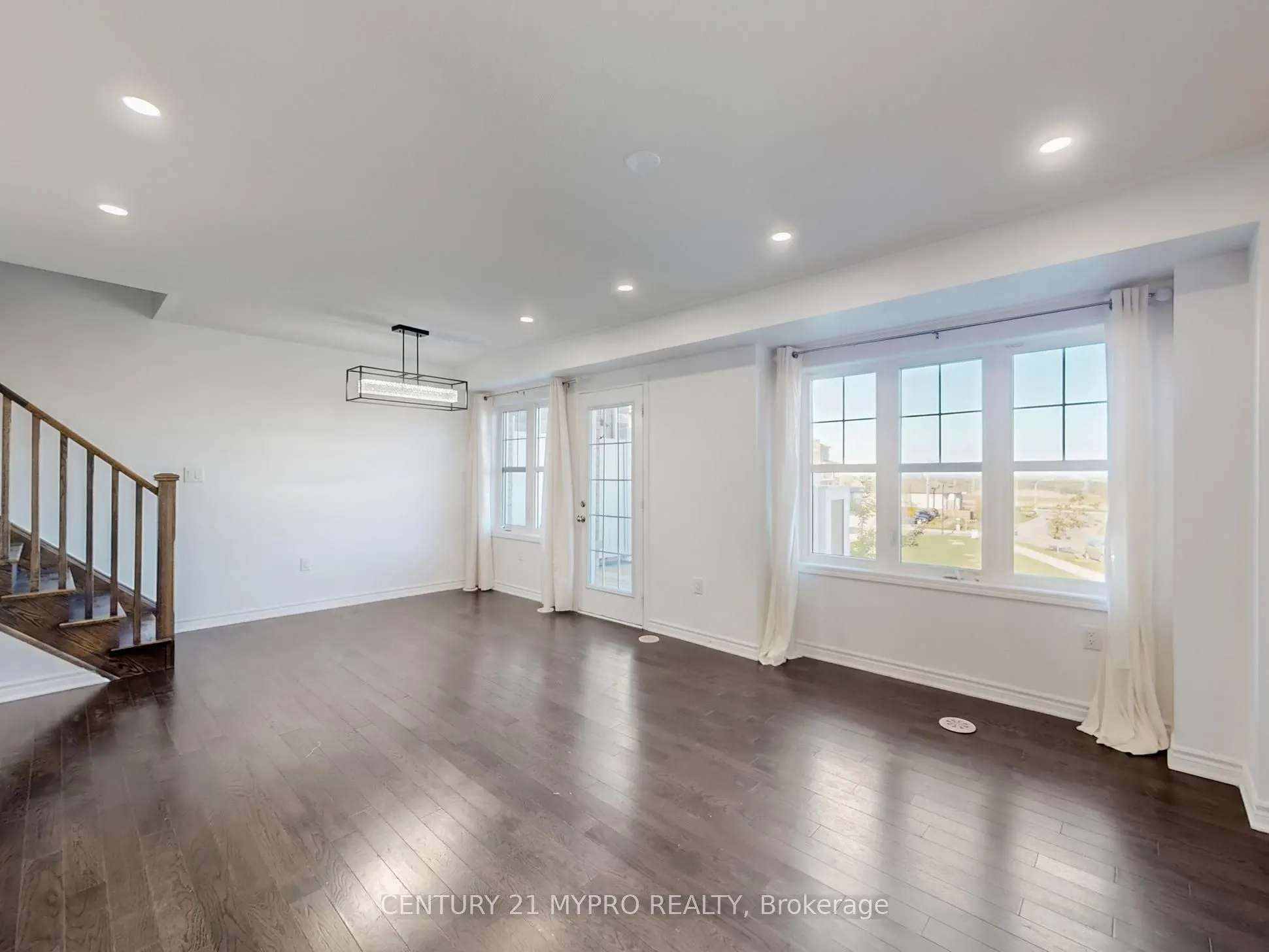 2513 Fall Harvest Crescent