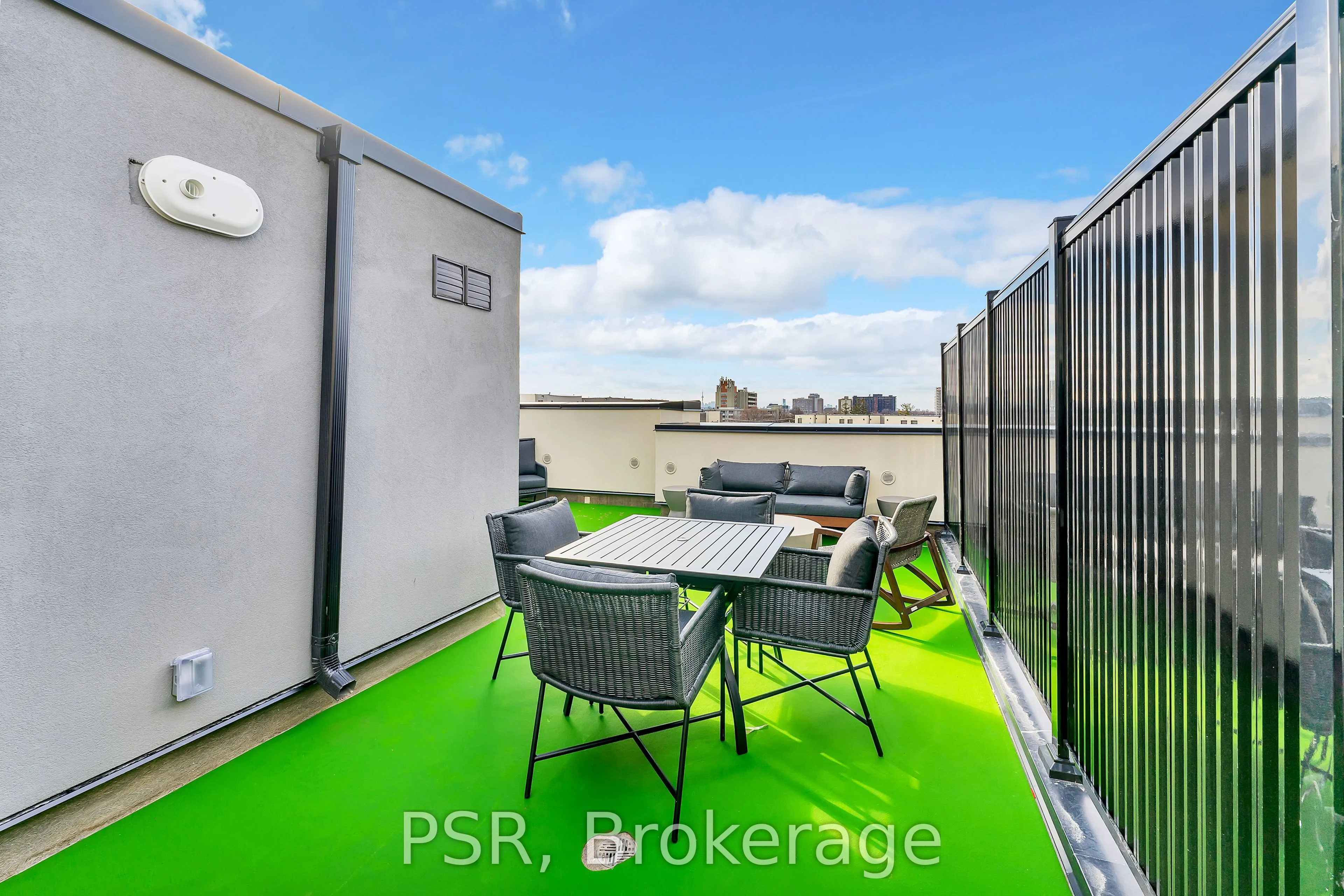 41 Danforth Road, #321
