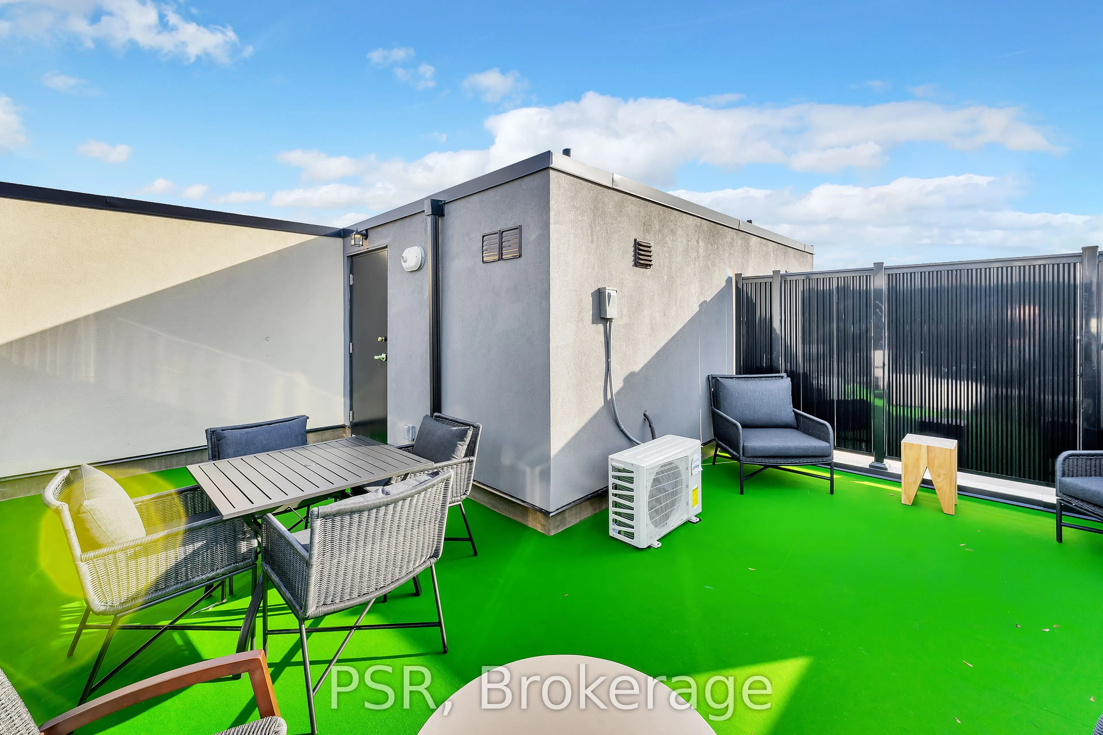 41 Danforth Road, #321