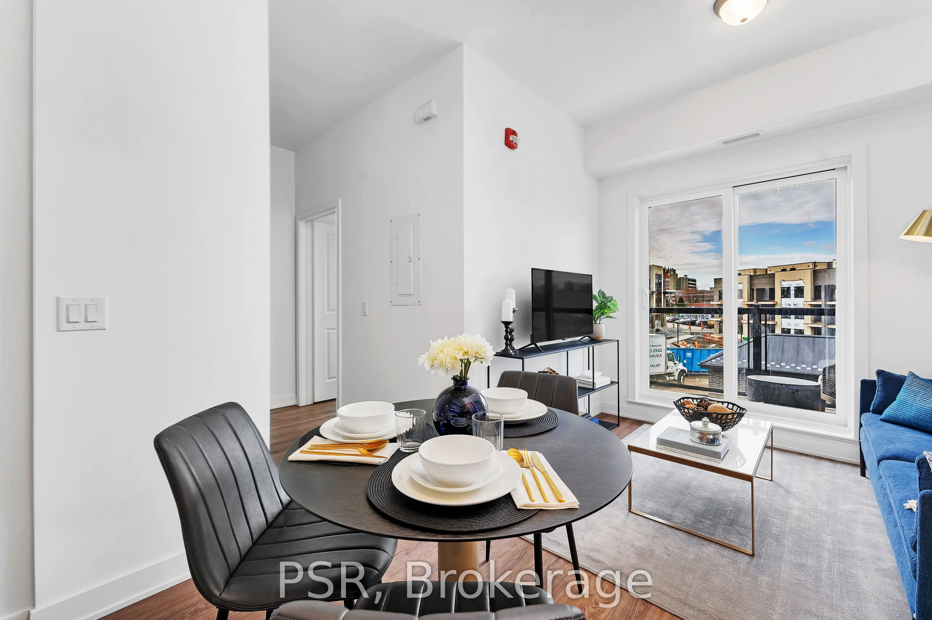 41 Danforth Road, #321