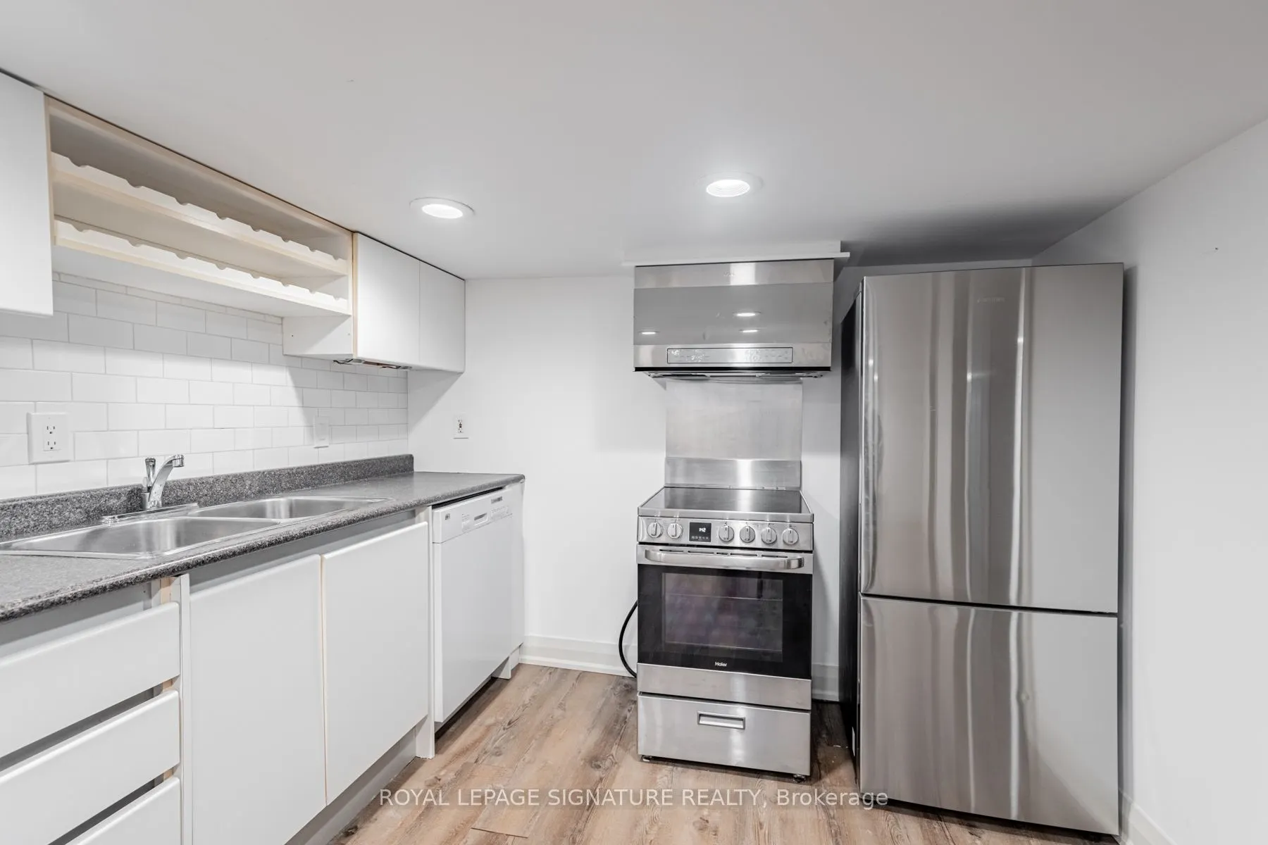 49 Stanhope Avenue, #Lower