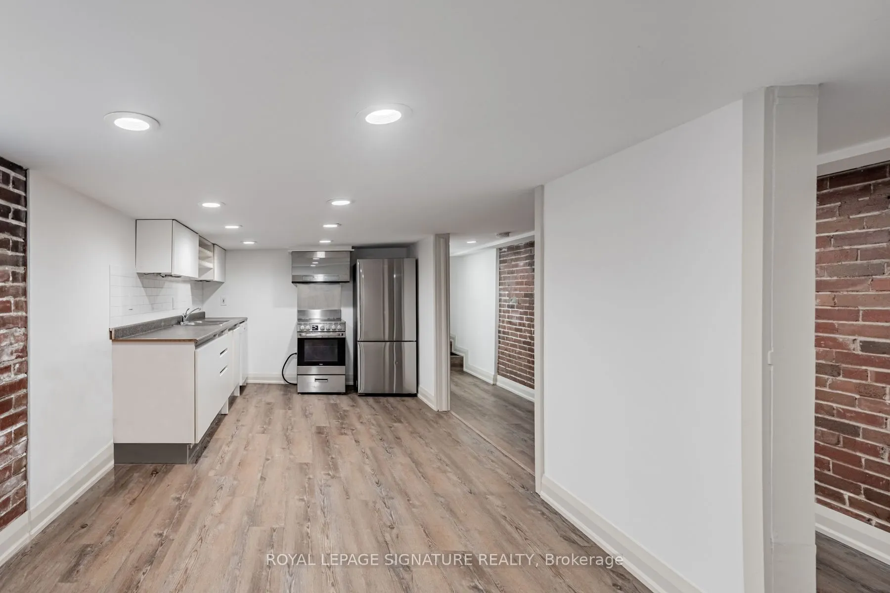 49 Stanhope Avenue, #Lower