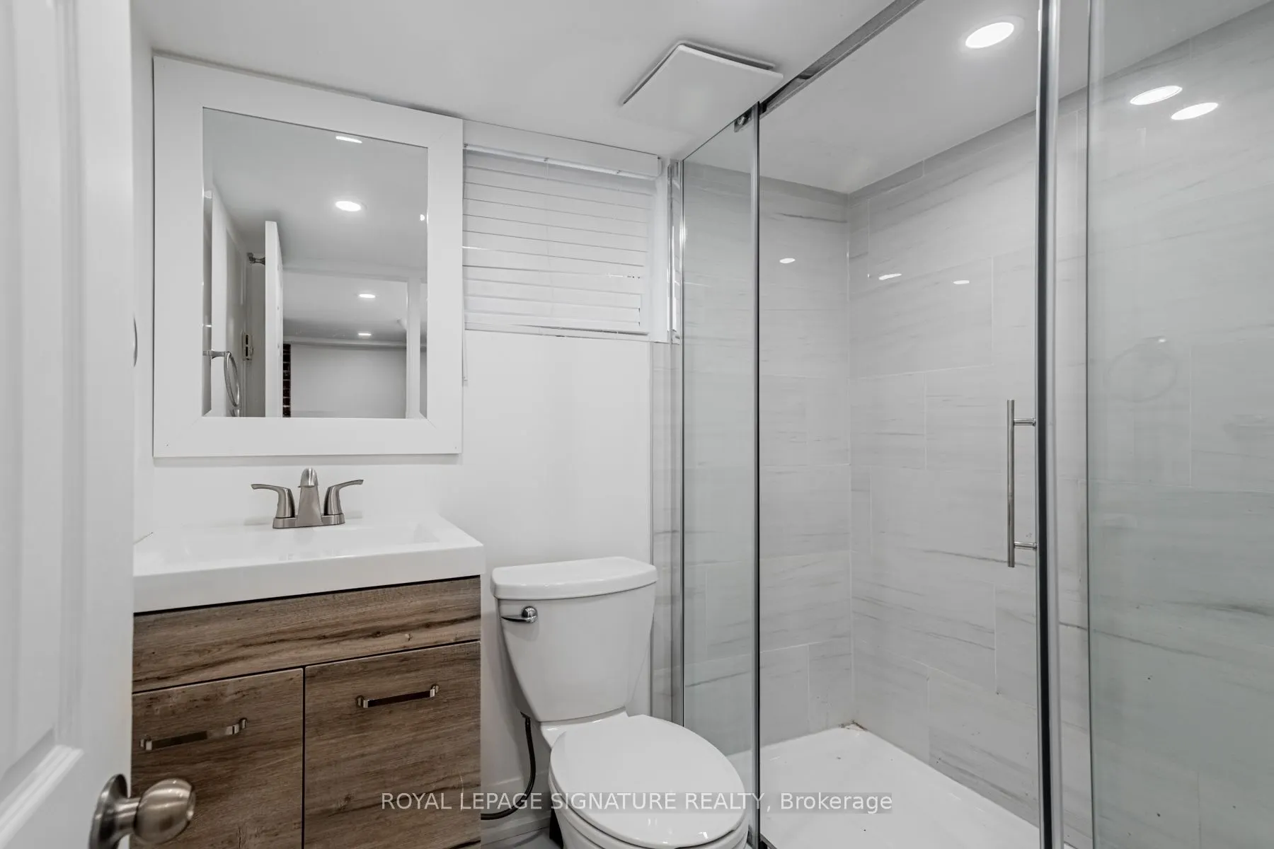 49 Stanhope Avenue, #Lower