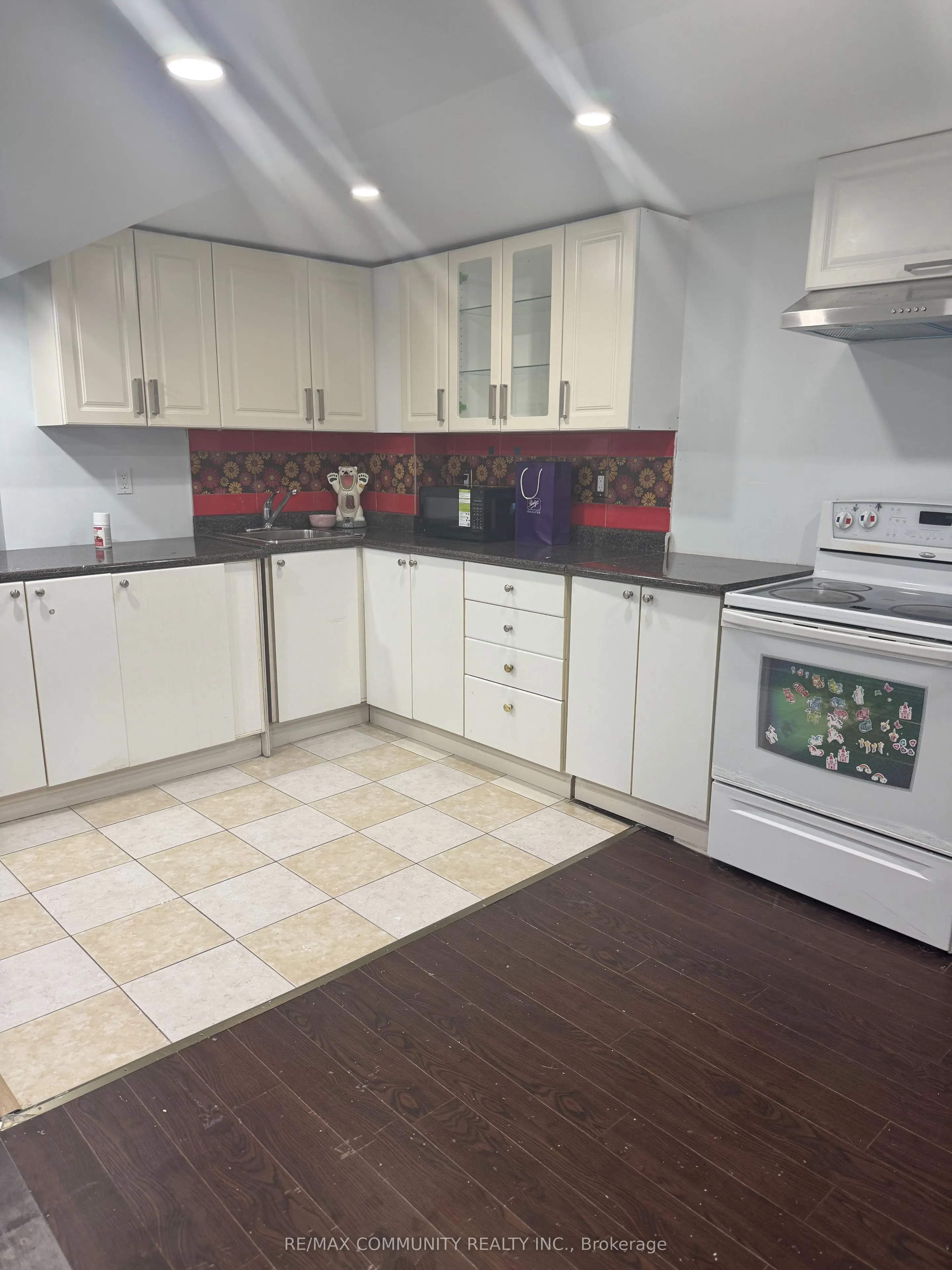 84 Morningview Trail, #Basement