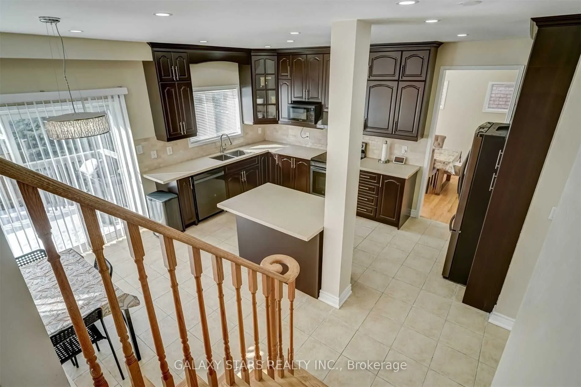 71 Seward Crescent