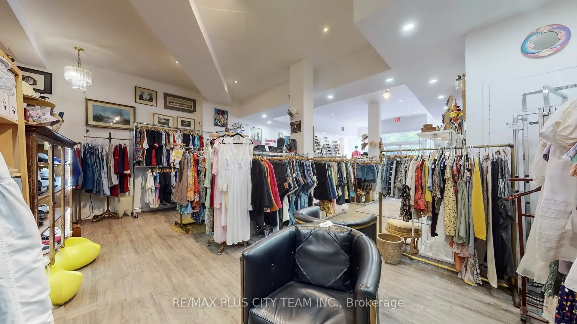 734 Queen Street E, #1