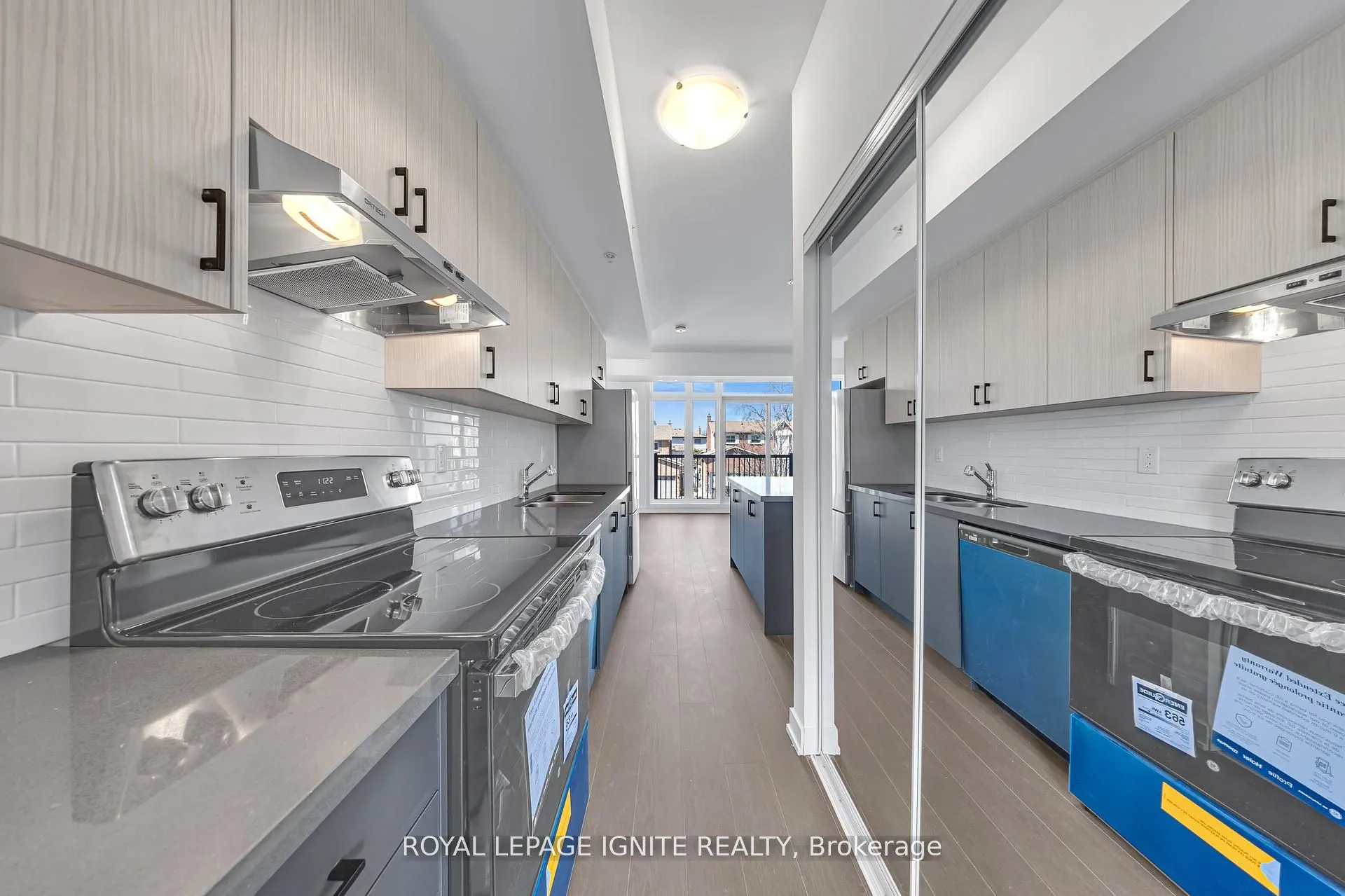 188 Angus Drive, #27
