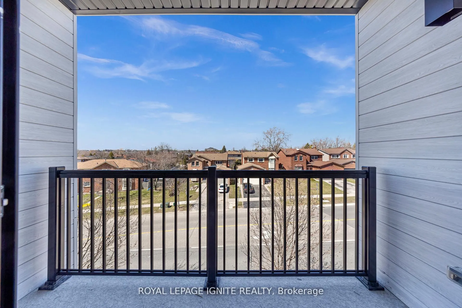 188 Angus Drive, #27