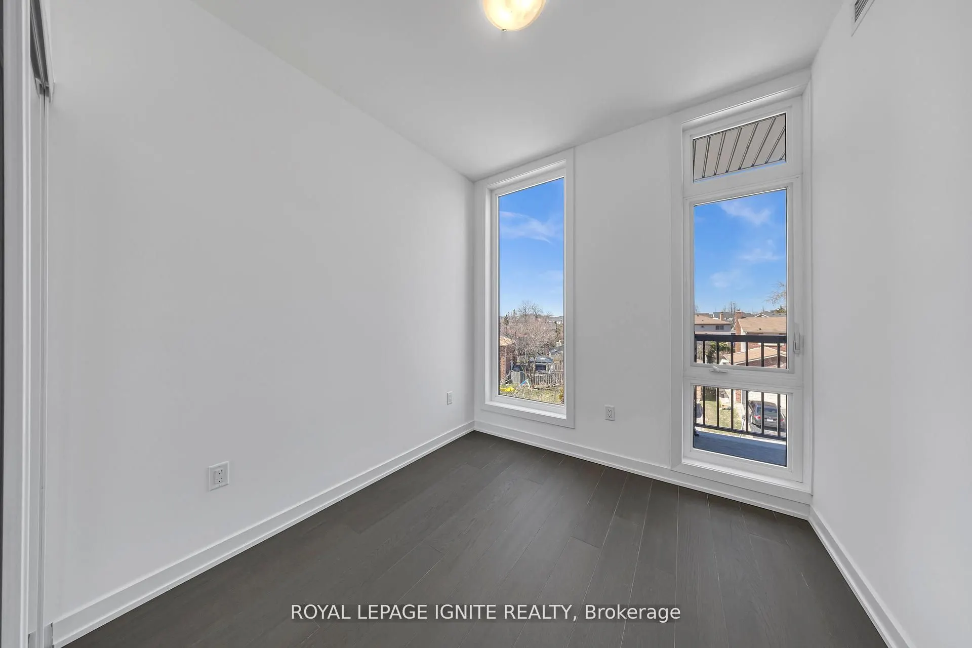 188 Angus Drive, #27