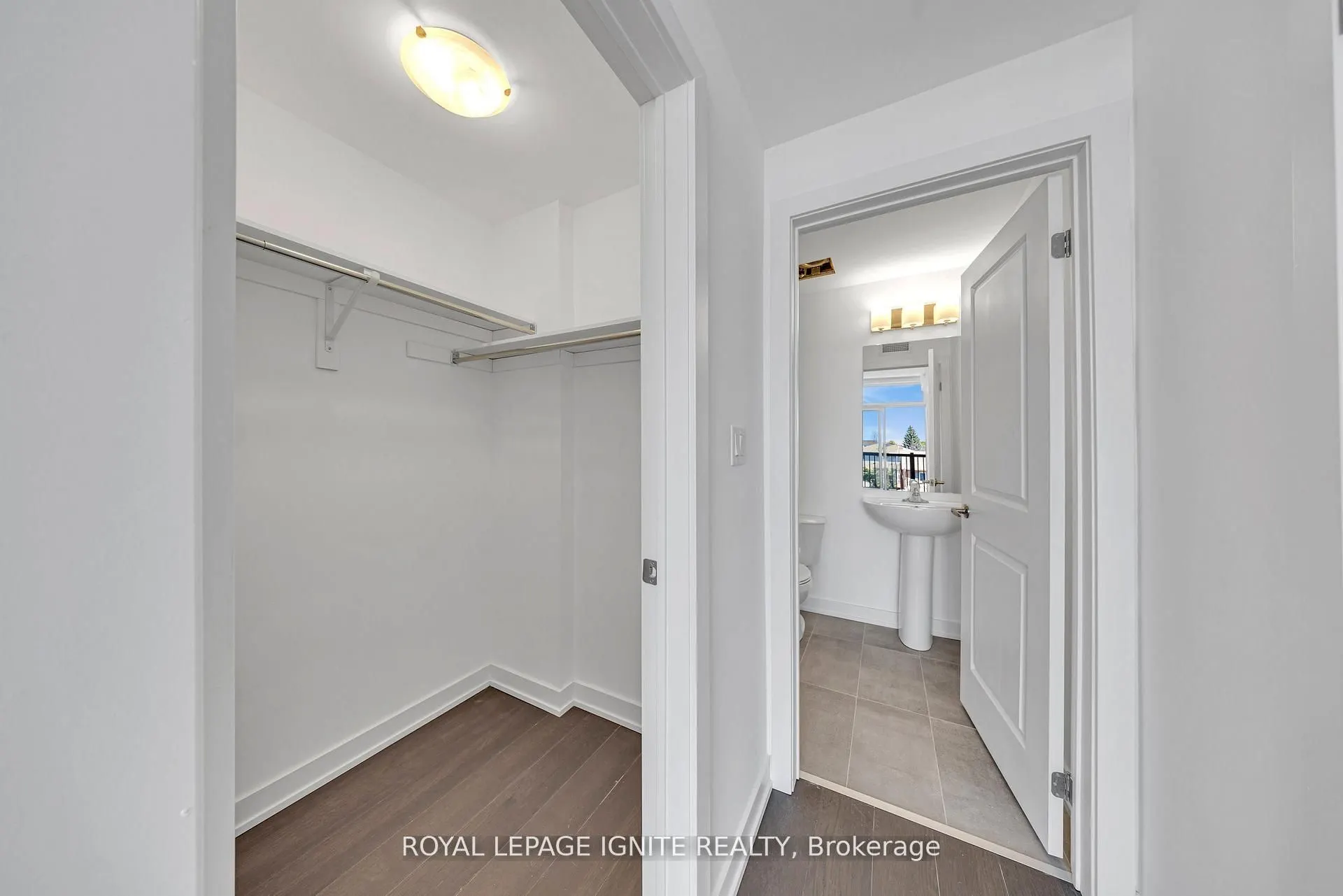 188 Angus Drive, #27