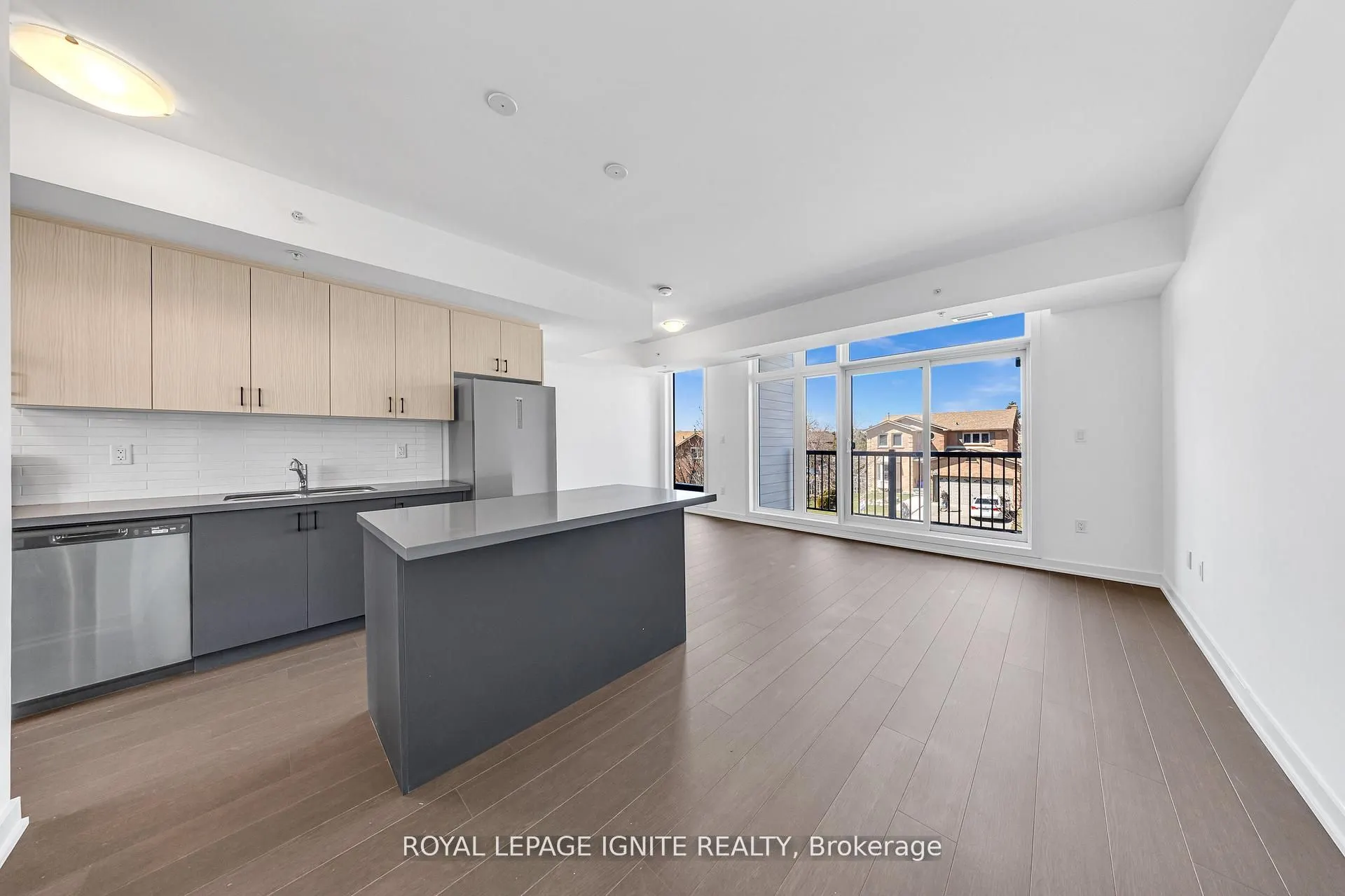 188 Angus Drive, #27