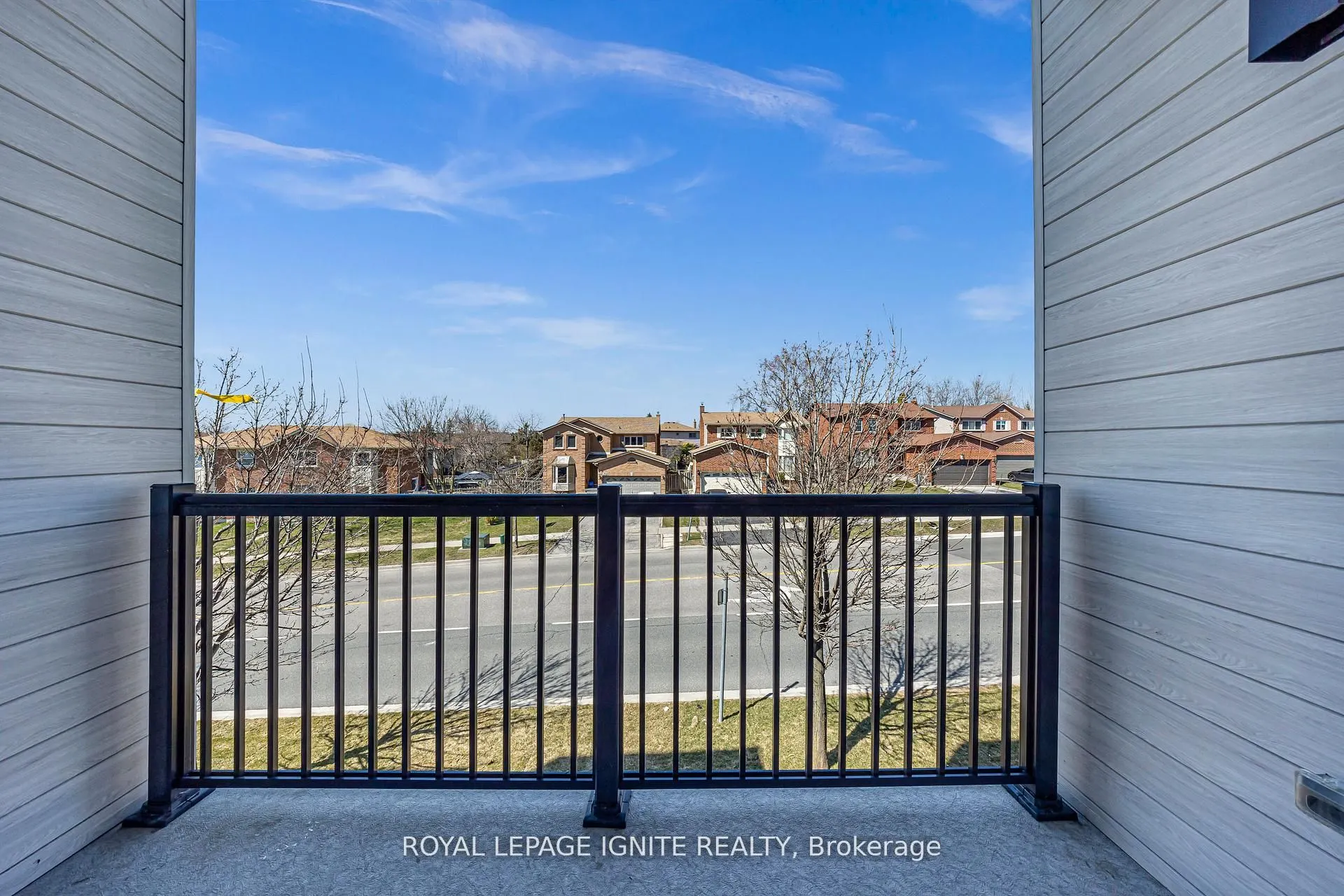 188 Angus Drive, #27