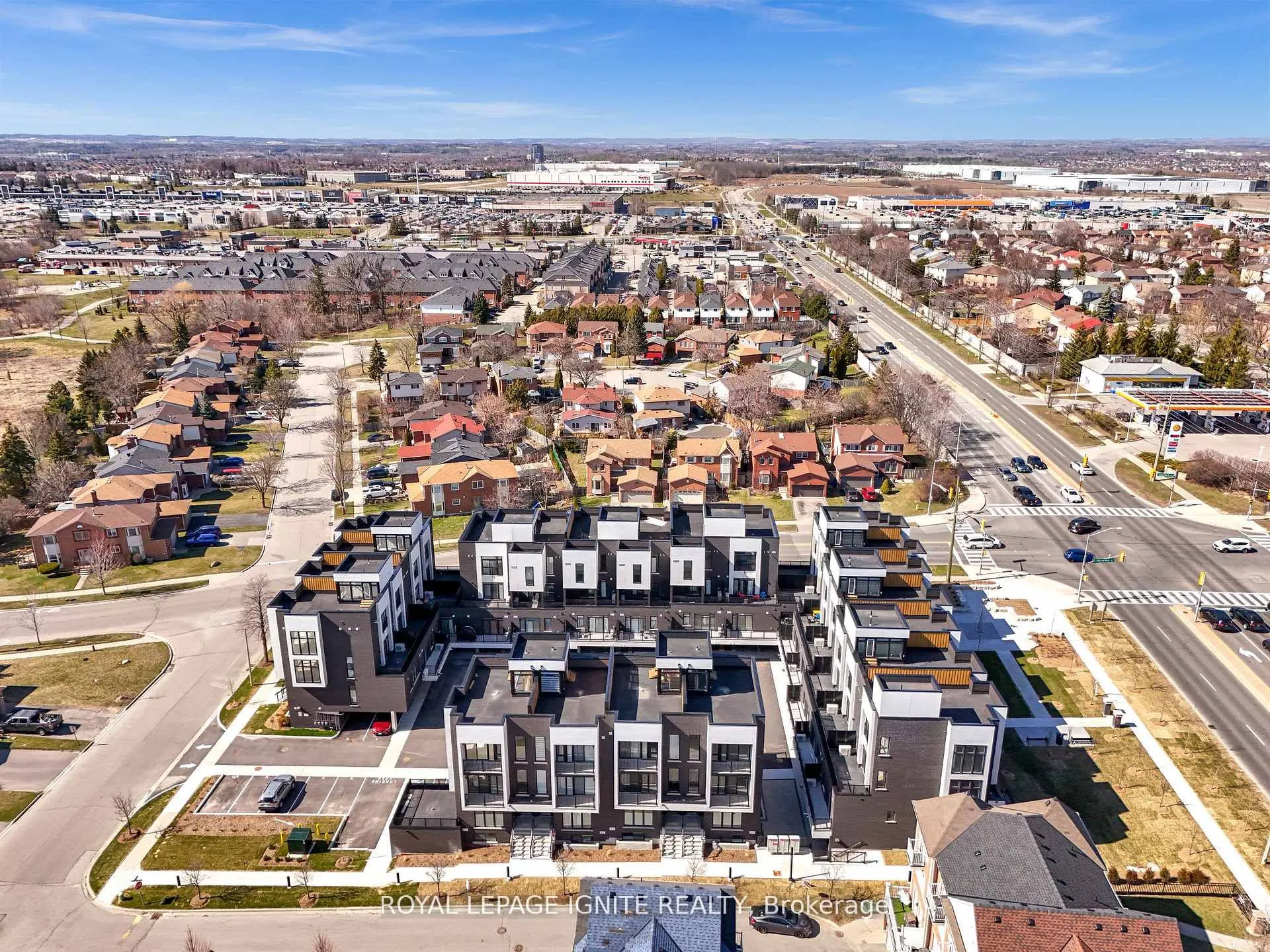 188 Angus Drive, #27
