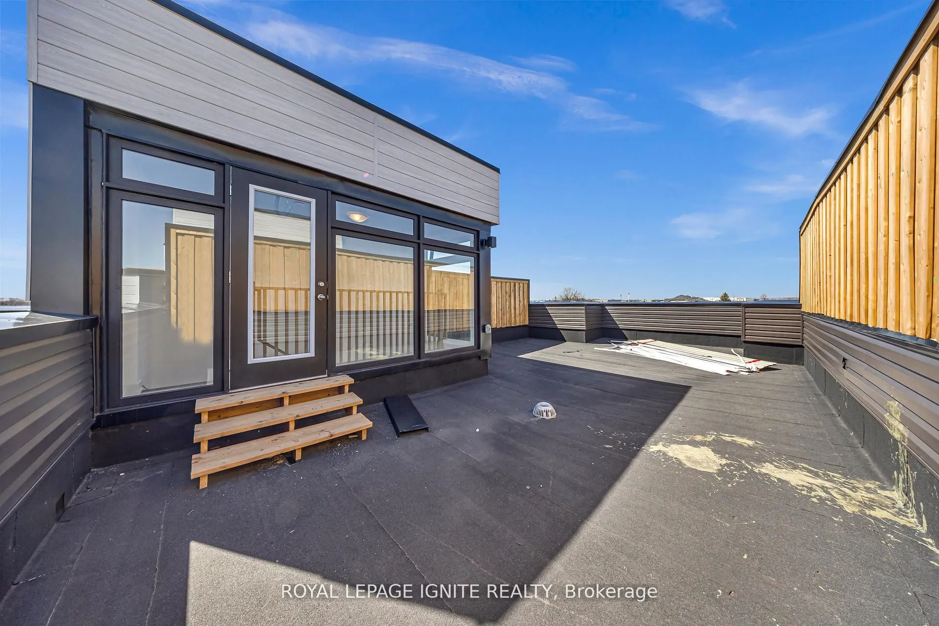 188 Angus Drive, #27