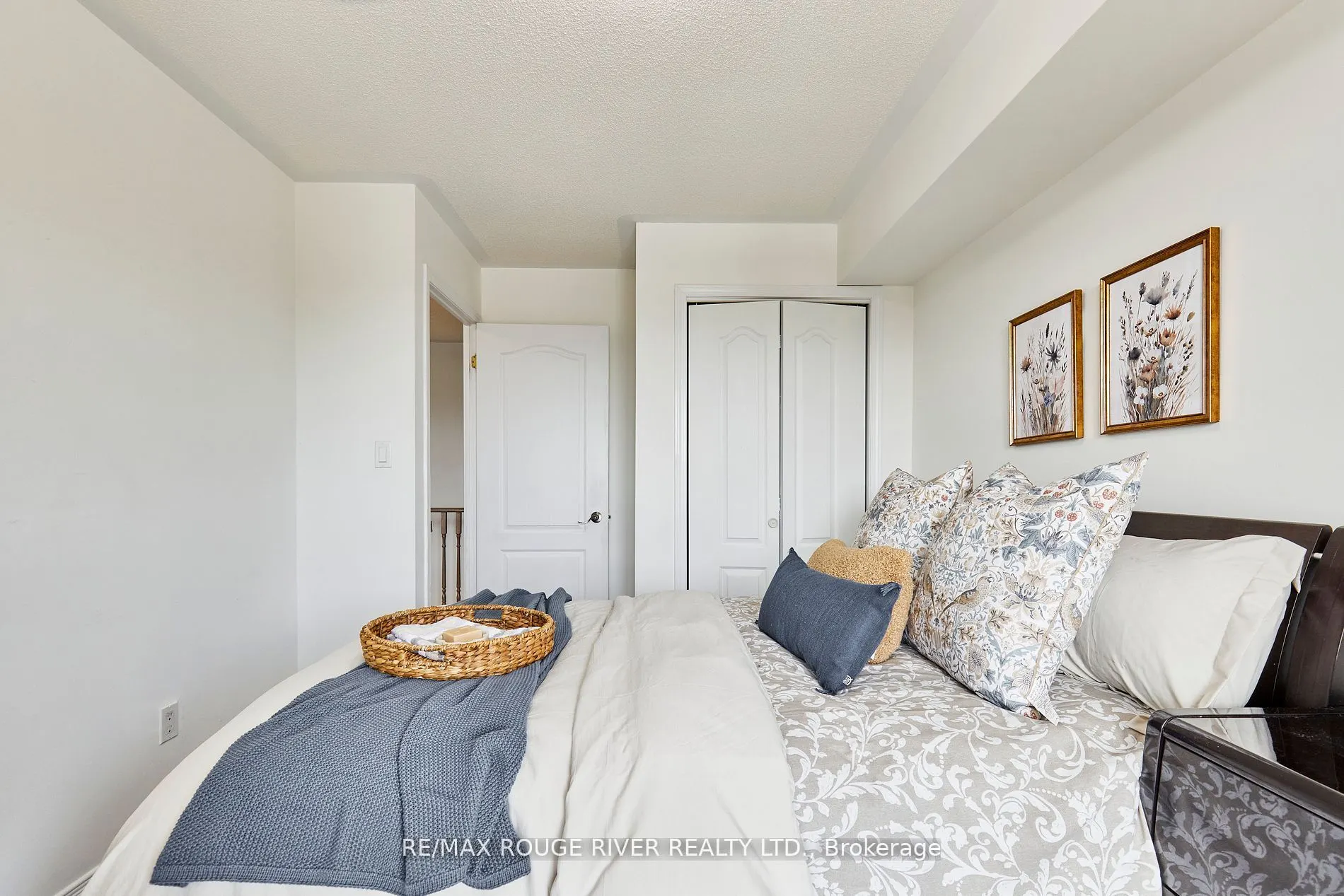 25 Strangford Lane, #312