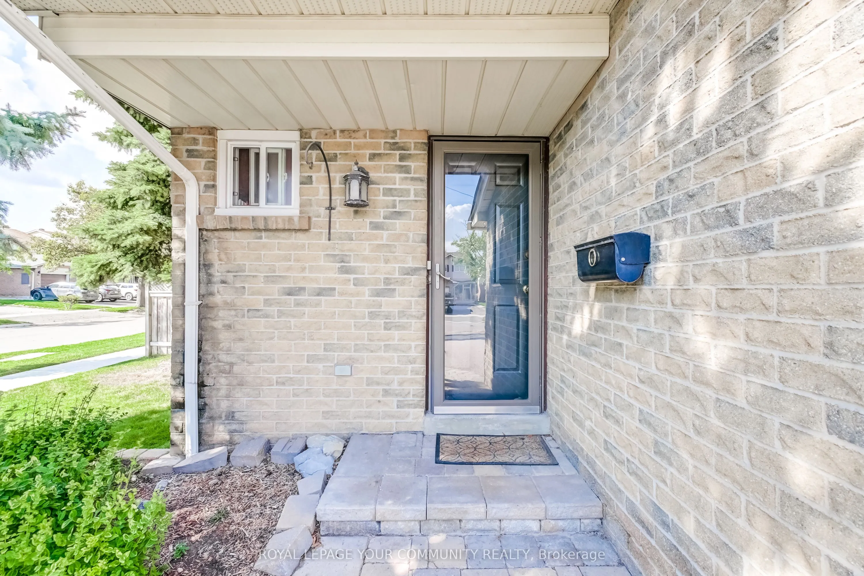 17 Truro Crescent