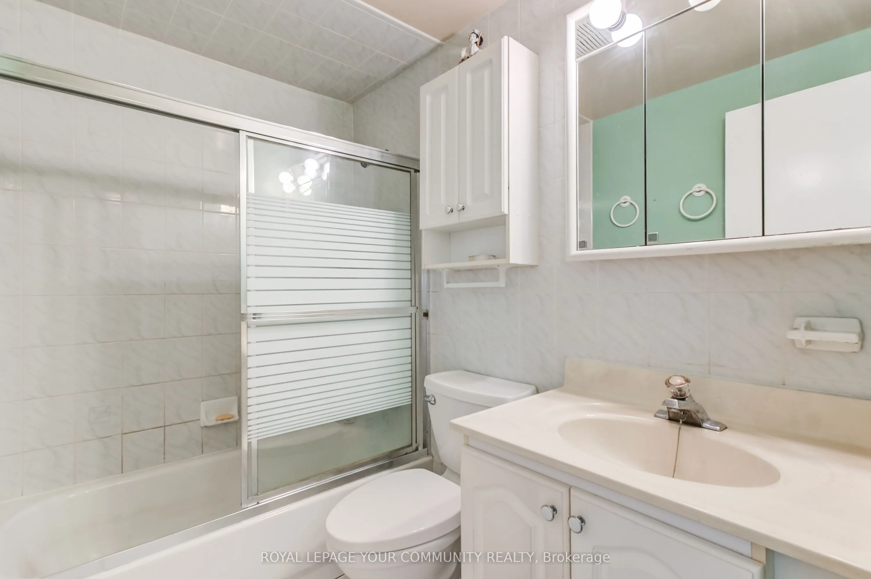 17 Truro Crescent