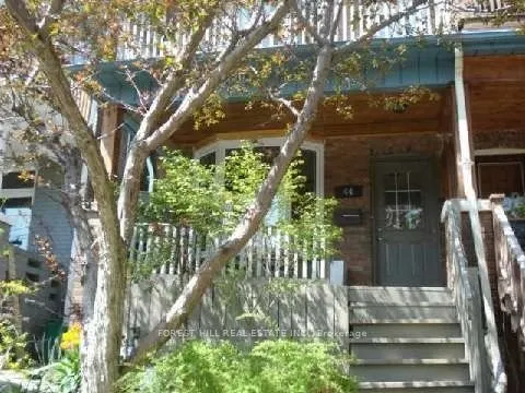 44 Tennis Crescent