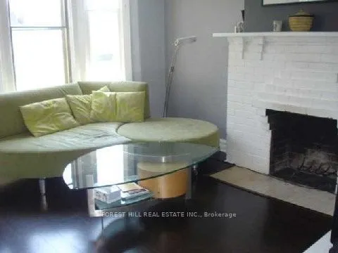 44 Tennis Crescent