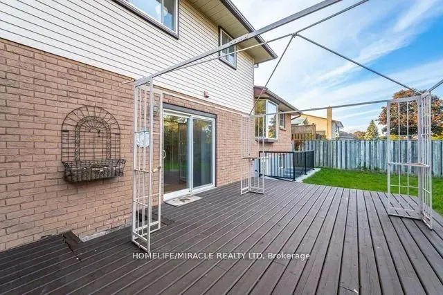 483 Labrador Drive