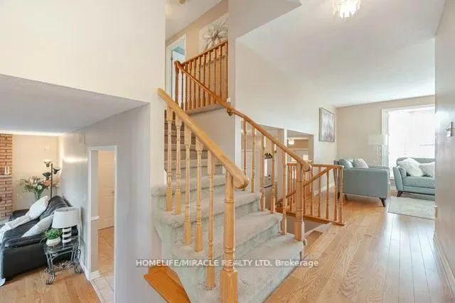 483 Labrador Drive