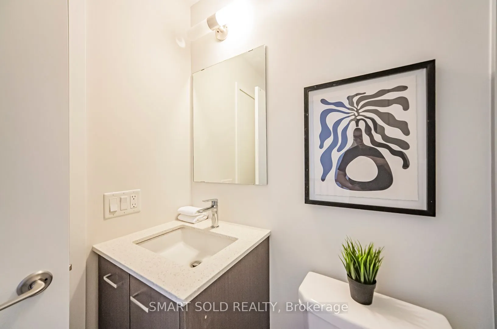 20 Echo Point, #132