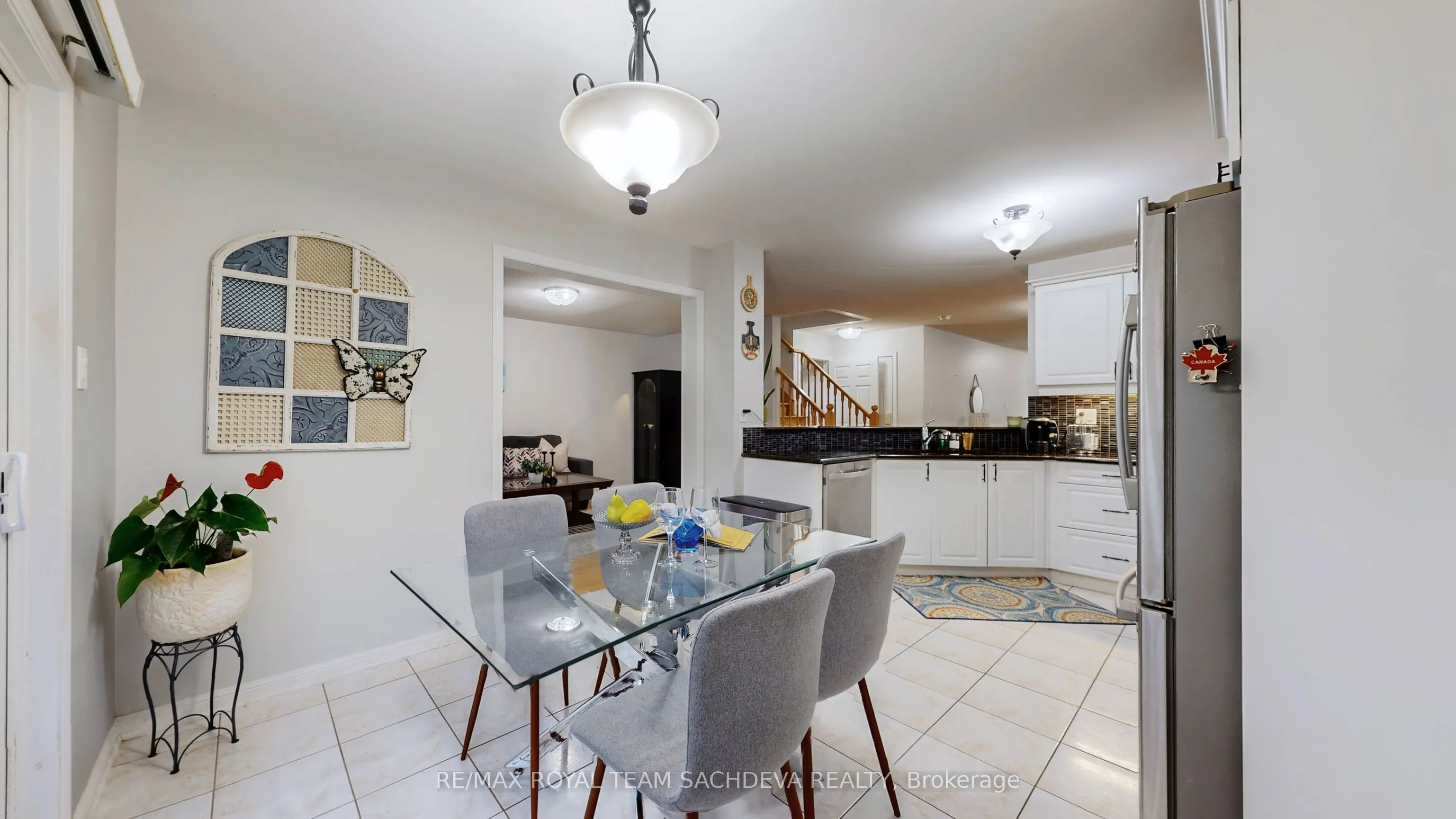 1809 Parkhurst Crescent